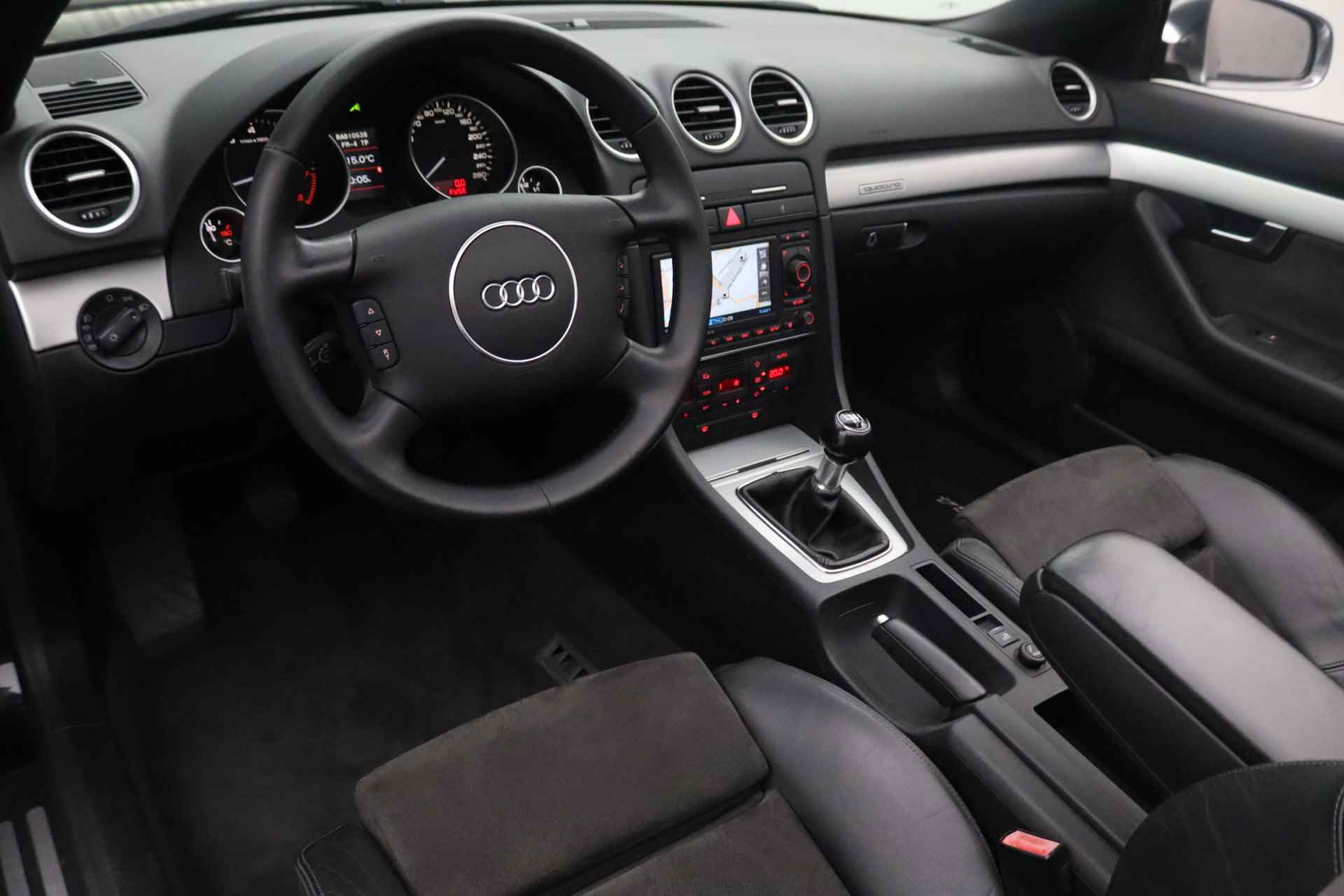 Audi S4 Cabriolet 4.2 V8 quattro | Origineel Nederlands | Half lederen\Alcantara bekleding | Youngtimer - 10/29