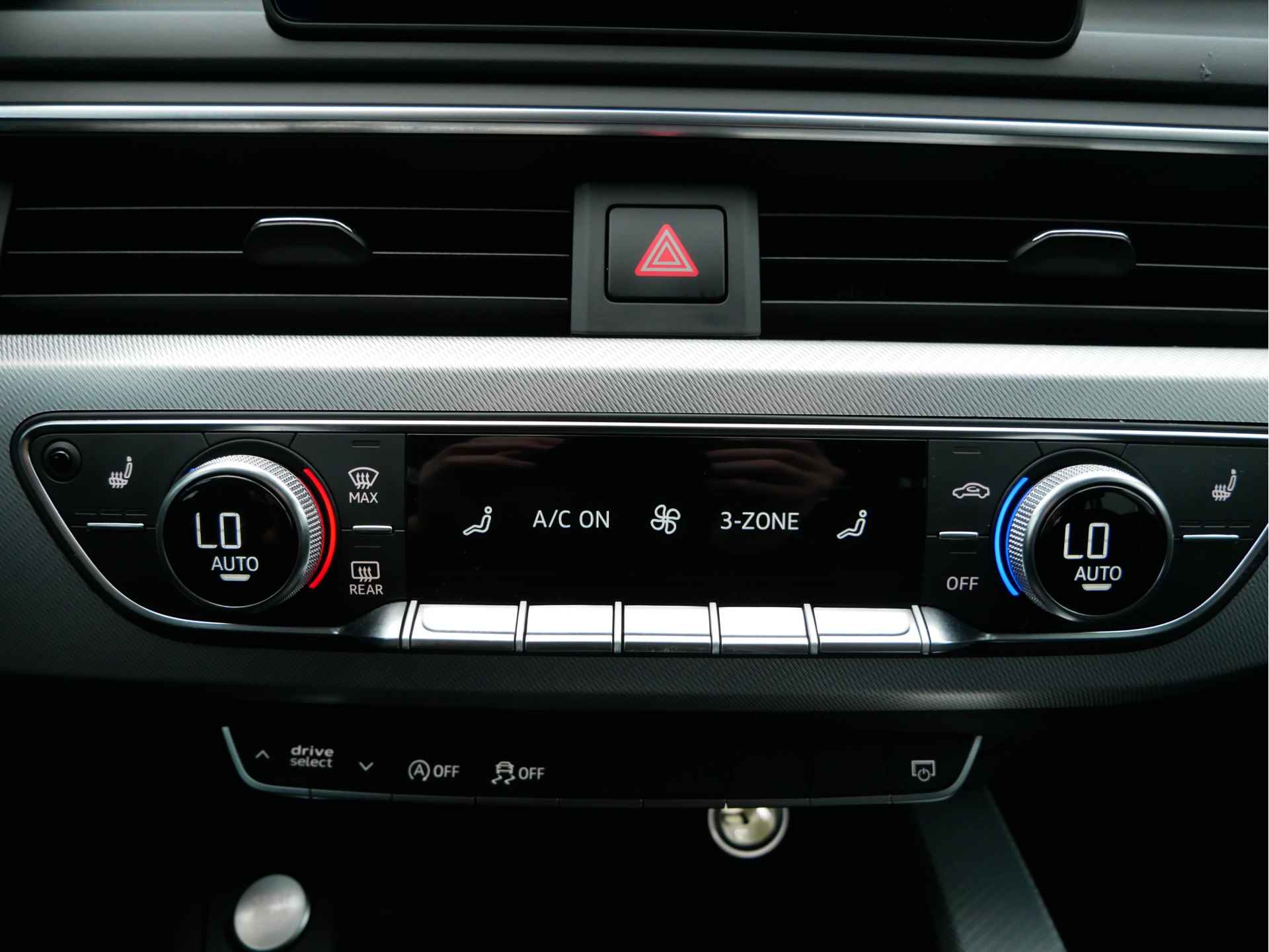 Audi A4 Lease Edition 35 TFSI 110 kW / 150 pk Avant 7 versn. S-tronic Wegklapbare Trekhaak | MMI navigatie| Stoelverwarming| - 32/37