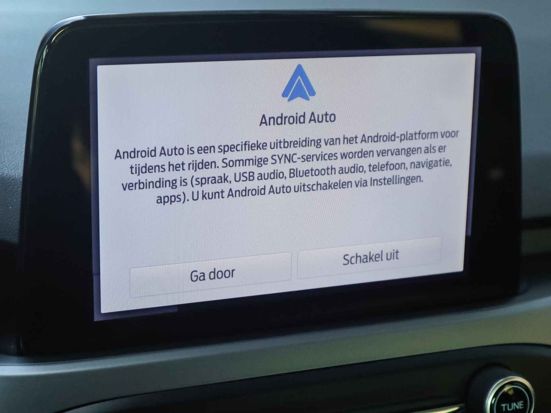 Ford Focus 1.0i Hybrid Connected, (149PK) 1e-Eig, Ford-Dealer-Onderh, 12-Mnd-BOVAG, NL-Auto, Navigatie/Apple-Carplay/Android-Auto, Parkeersensoren-V+A, Cruise-Control, Airco, DAB, Lane-Assist, Privacy-Glas, Sportstoelen, Led-Koplampen, Adaptieve-Cruise-Control - 18/55