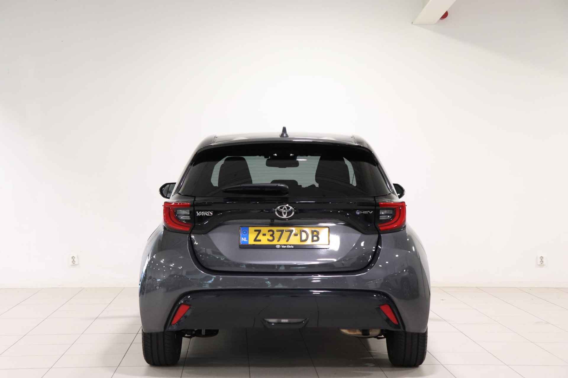 Toyota Yaris Hybrid 130 Executive, Demo Voordeel, Apple carplay / Android auto, Premium pack, JBL, BSM, Pano! - 4/37