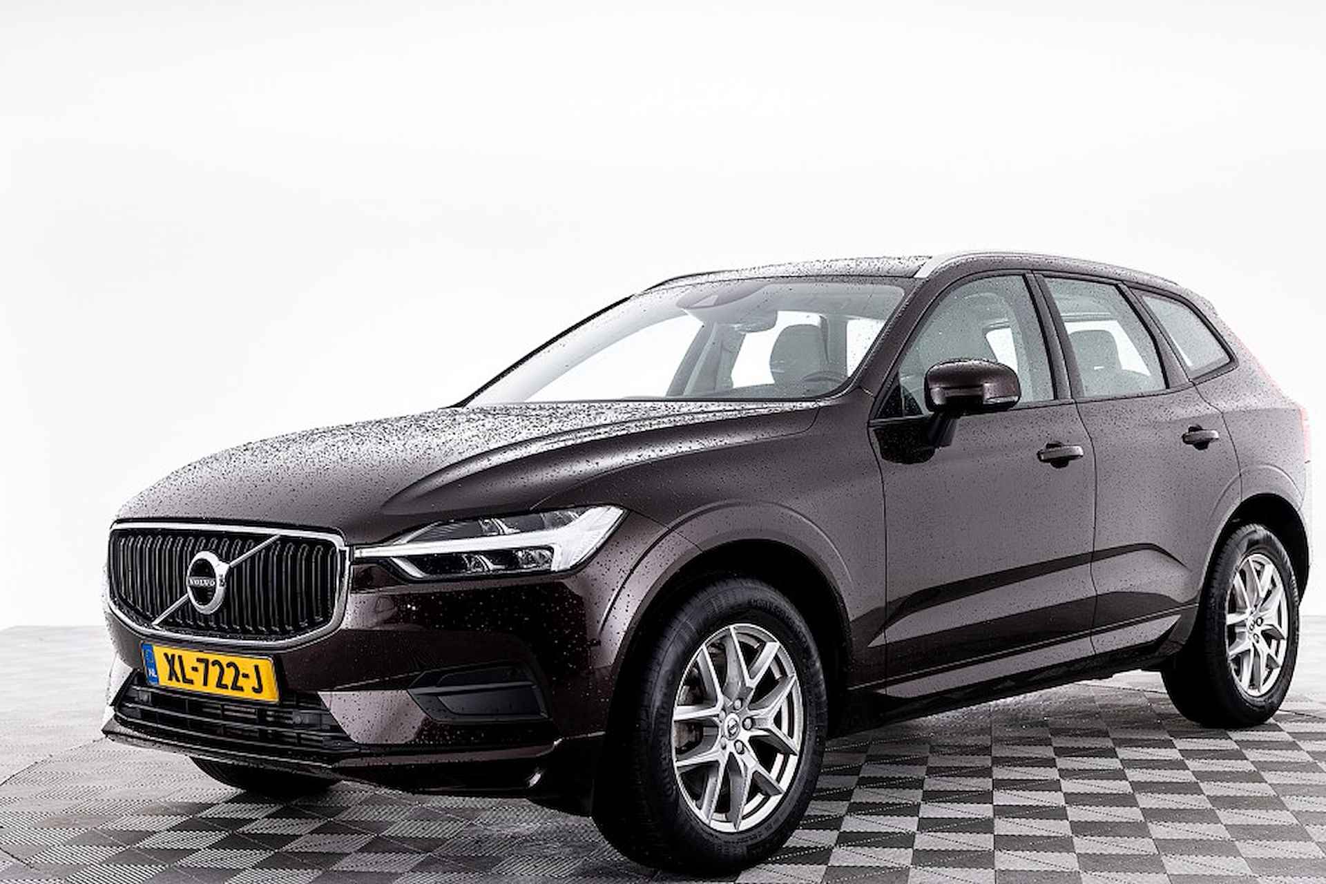 Volvo XC60 2.0 T5 Momentum | Full LED | Half LEDER | NAVI | ECC . - 23/27