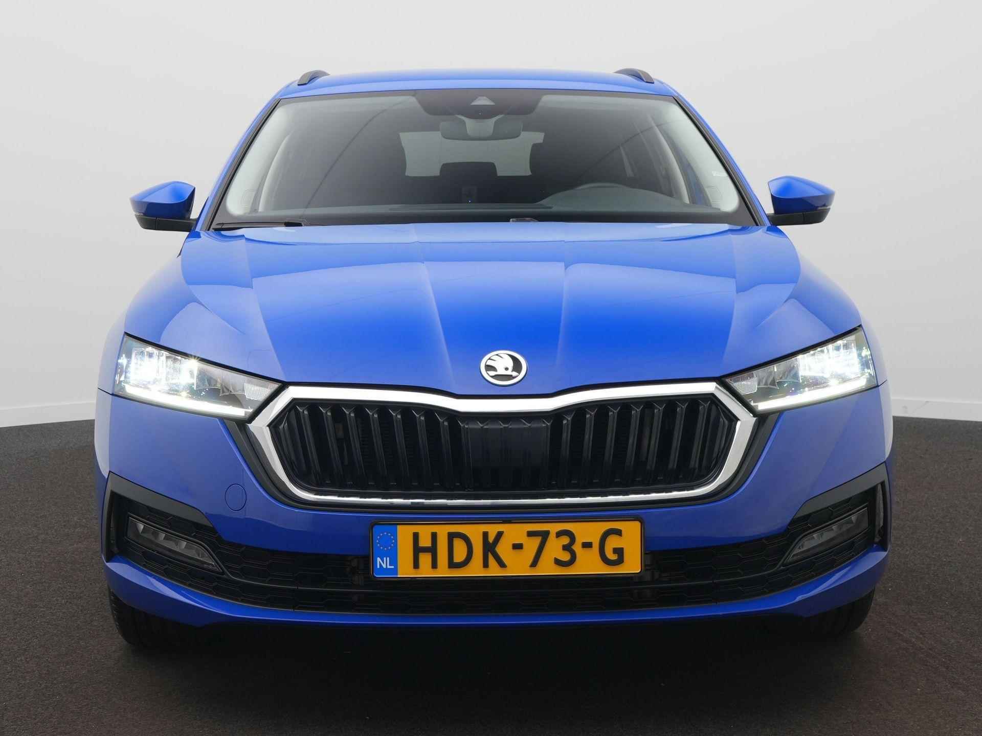 Skoda Octavia Combi 1.4 TSI iV PHEV Business Edition Plus DSG / Virtual cockpit / Cruise / Carplay - 2/51