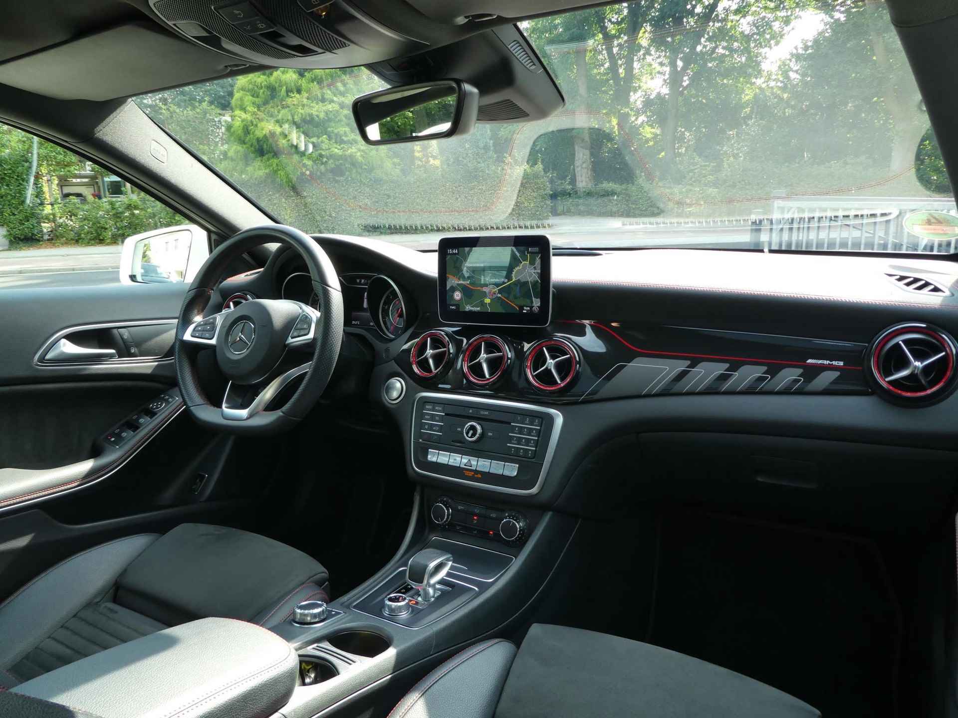 Mercedes-Benz GLA-klasse 45 AMG 4Matic 381PK Premium 1eEig|65dKM|Panorama|Camera|Carplay - 11/48
