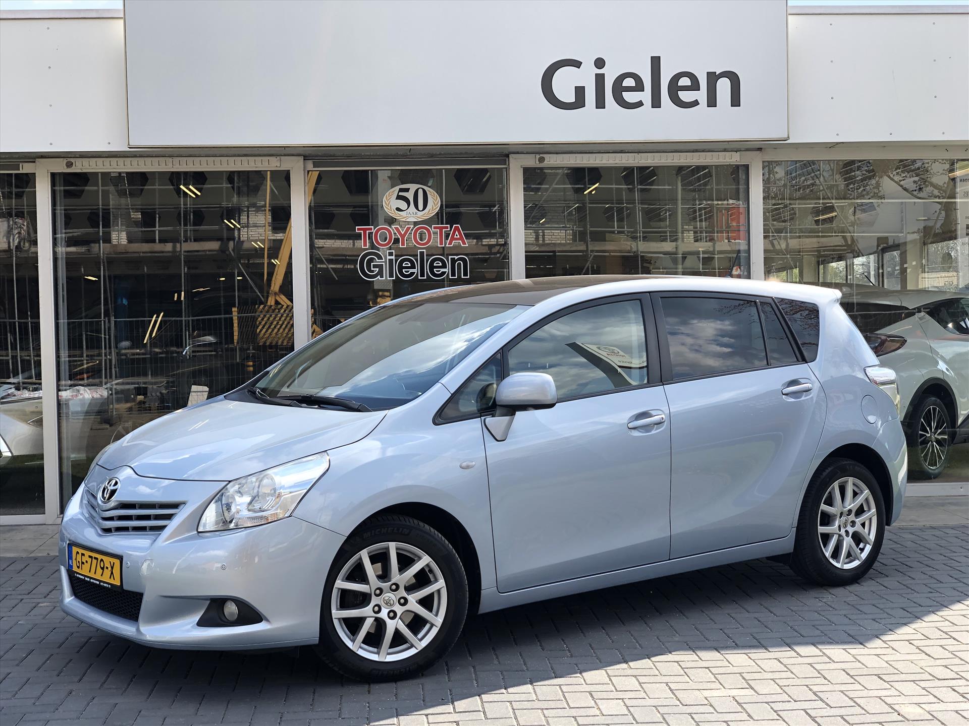 Toyota Verso 1.8 VVT-i Dynamic 7 Persoons | Leer, stoelverwarming, Navigatie, Parkeersensoren, Panoramadak!