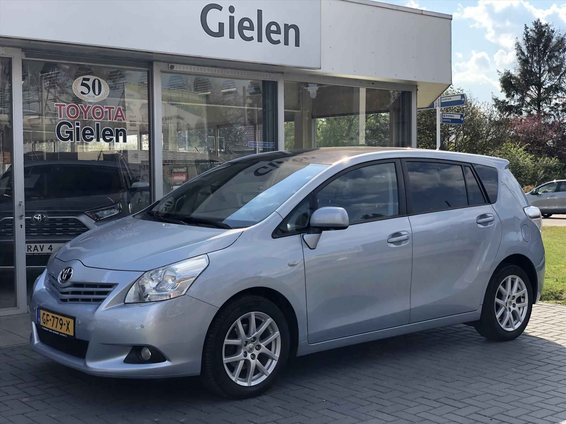 Toyota Verso 1.8 VVT-i Dynamic 7 Persoons | Leer, stoelverwarming, Navigatie, Parkeersensoren, Panoramadak! - 32/37