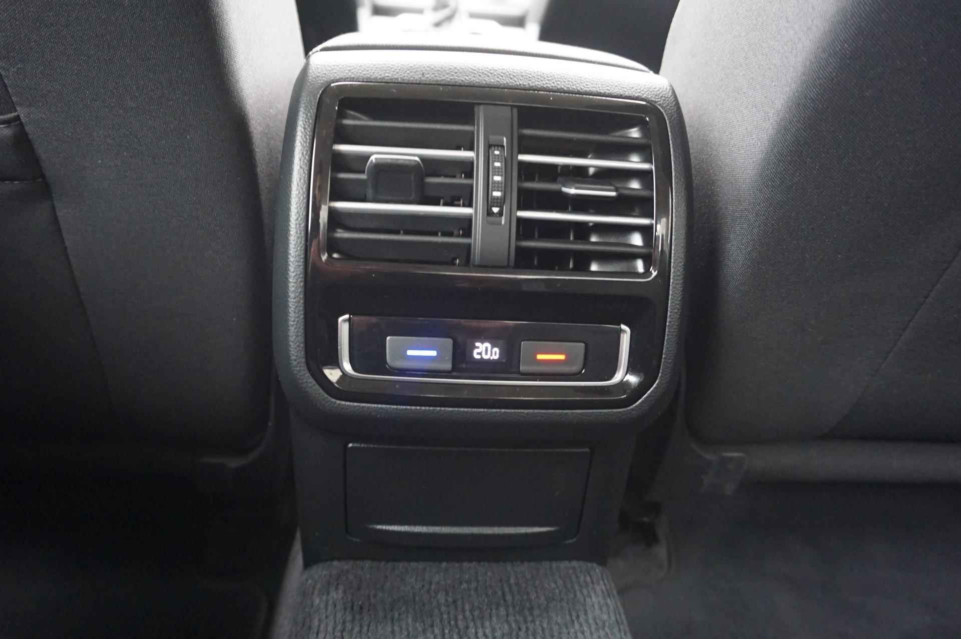 Volkswagen Passat 1.4 TSI 125pk DSG Comfortline | ErgoComfort Stoelen | Adaptive Cruise| PDC Voor & Achter | Navigatie - 31/43