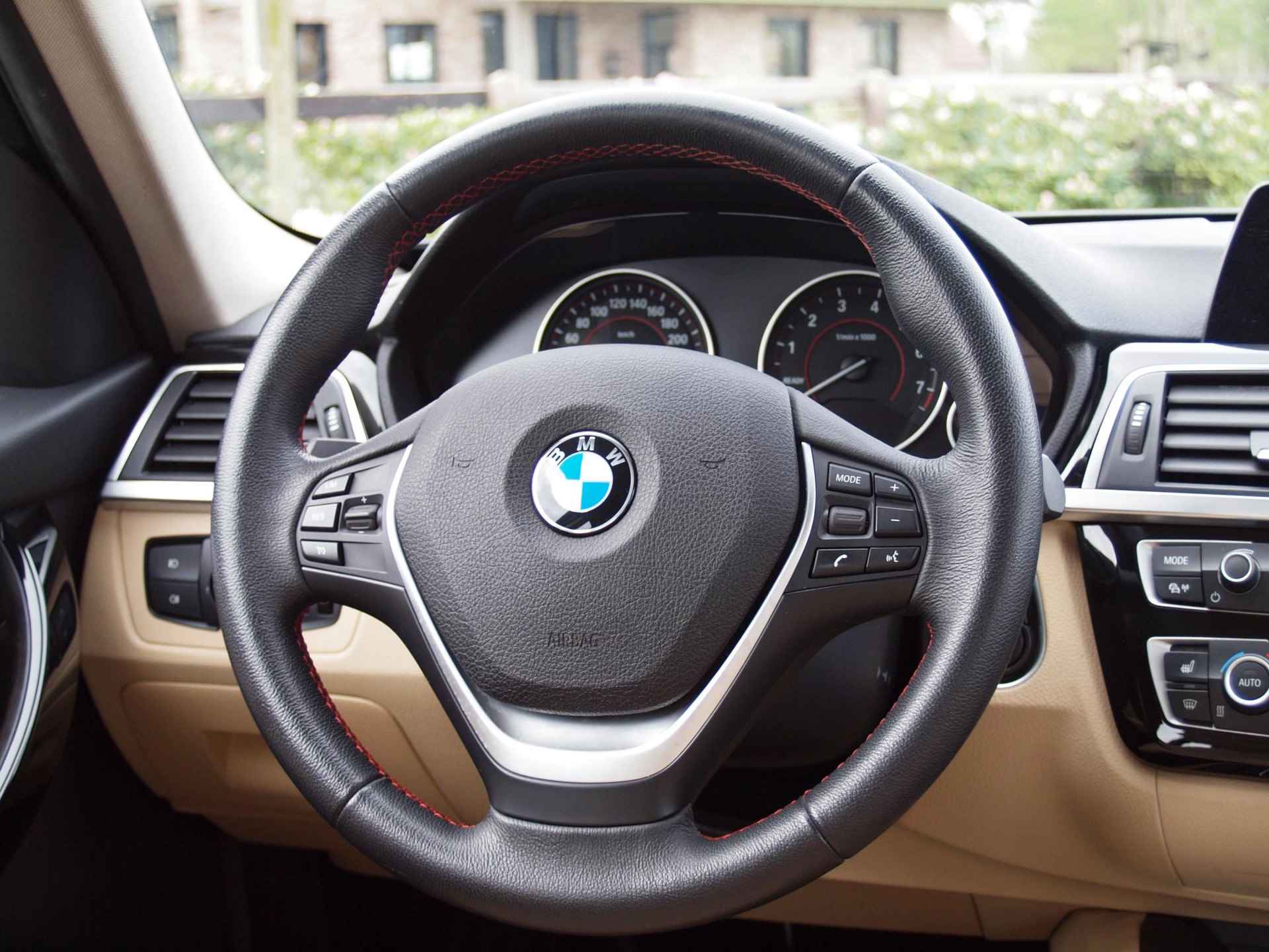 BMW 3-serie 318i Edition Luxury Line Purity Executive | Cruise Control | Navi | Bluetooth | - 14/28