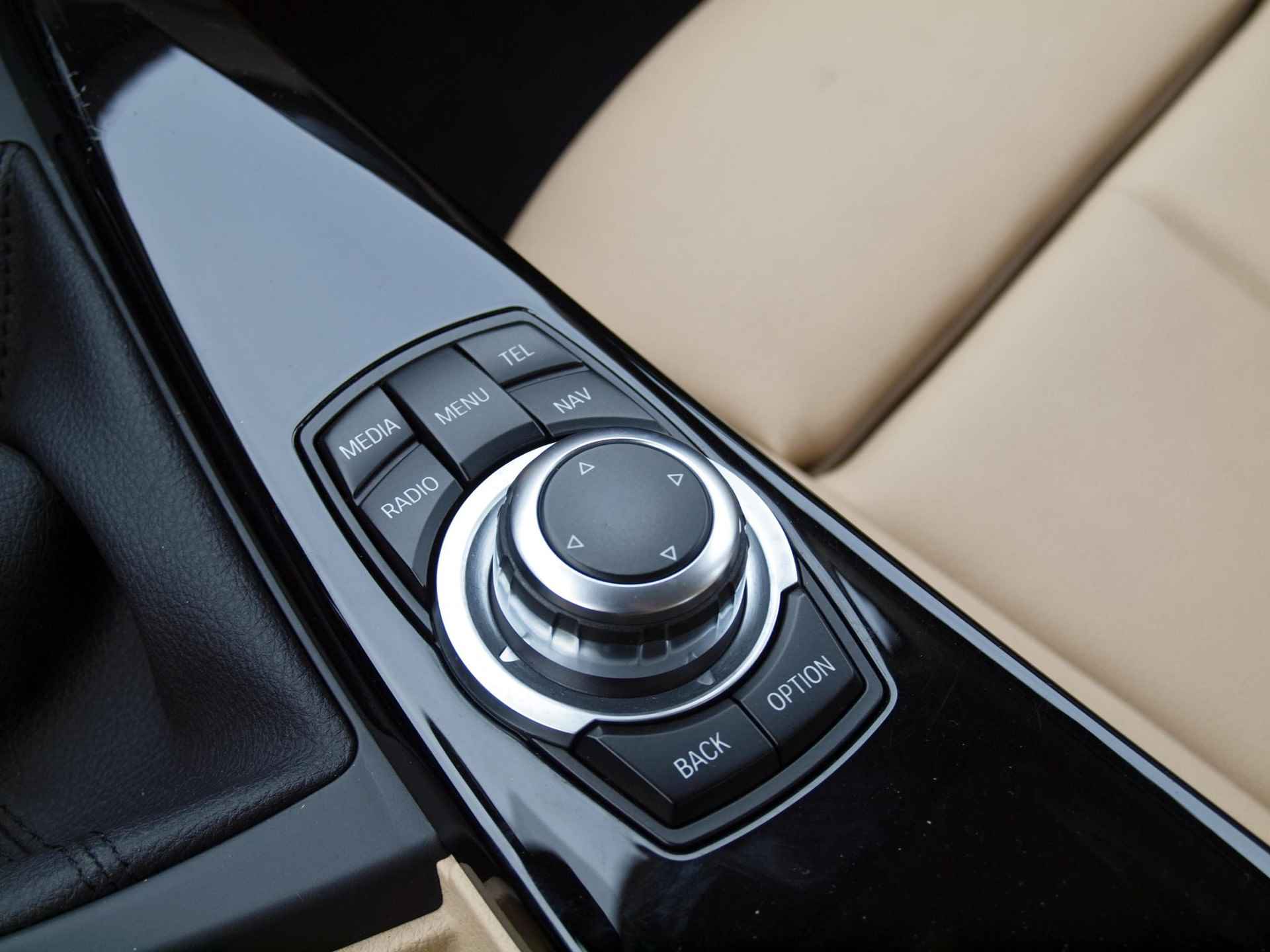 BMW 3-serie 318i Edition Luxury Line Purity Executive | Cruise Control | Navi | Bluetooth | - 23/28