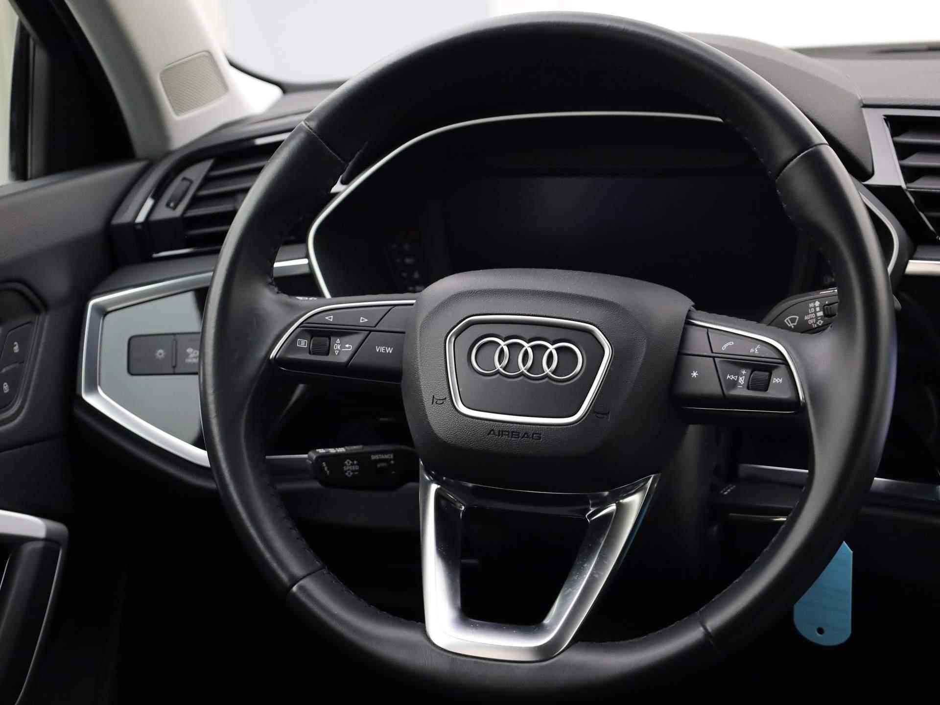 Audi Q3 35 TFSI/150PK · Trekhaak · Parkeersensoren · Stoelverwarming - 36/42