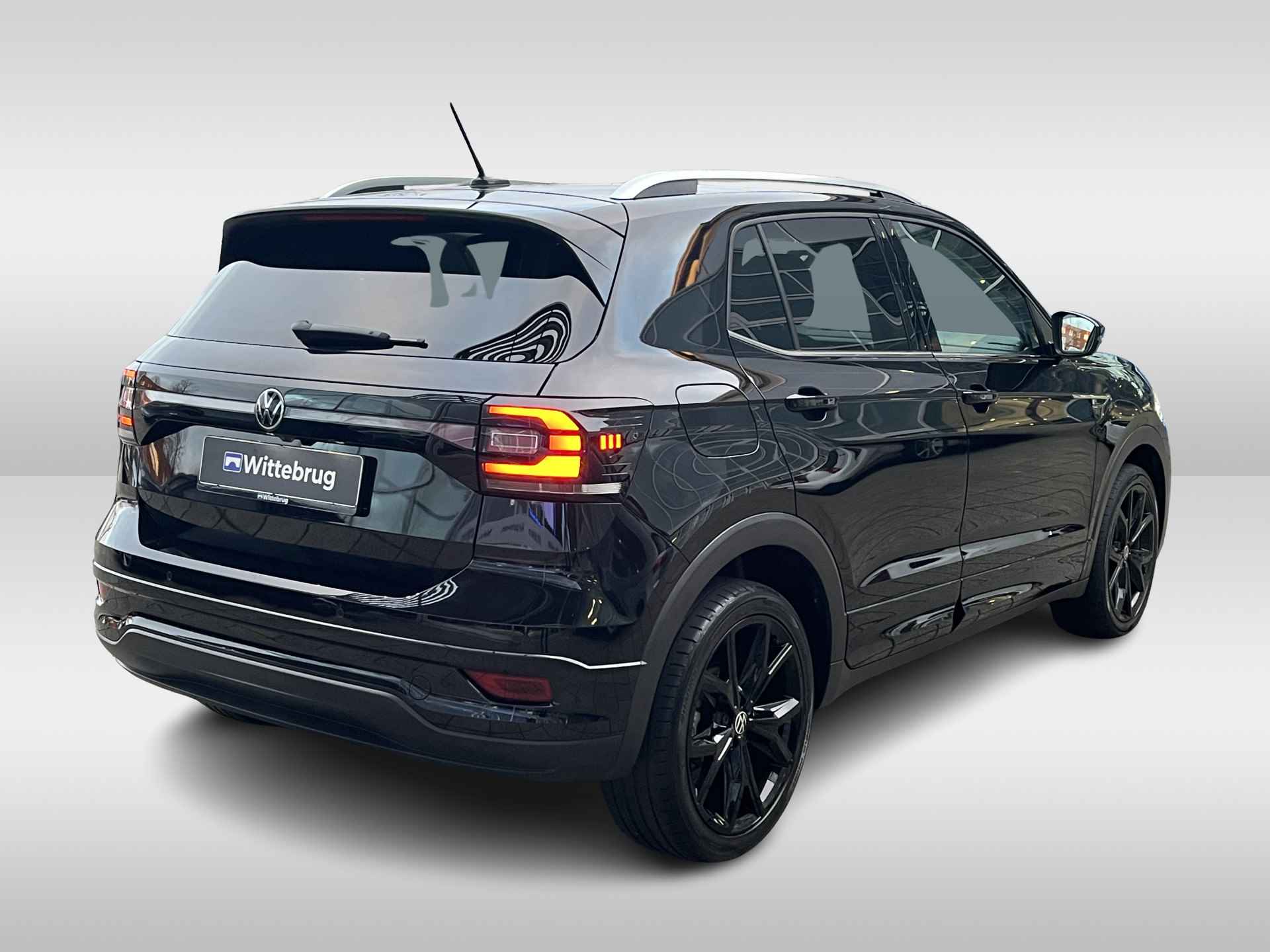 Volkswagen T-Cross 1.5 TSI 150 PK DSG R-Line / Led Verlichting / Dodehoeksensor / Virtual Cockpit / Achterruitrijcamera / Stoelverwarming / Getint Glas / 18'' LMV / VW - 8/21