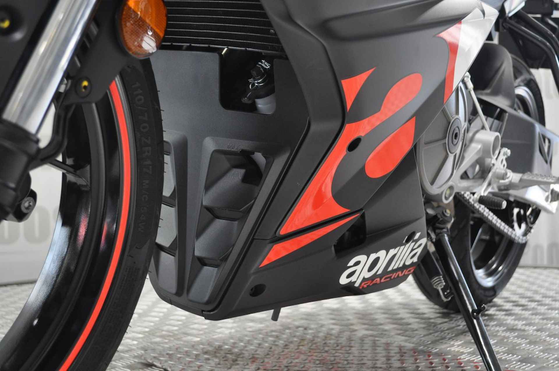 APRILIA Rs 457 A2 RIJBEWIJS   ( 35 KW ) - 14/20