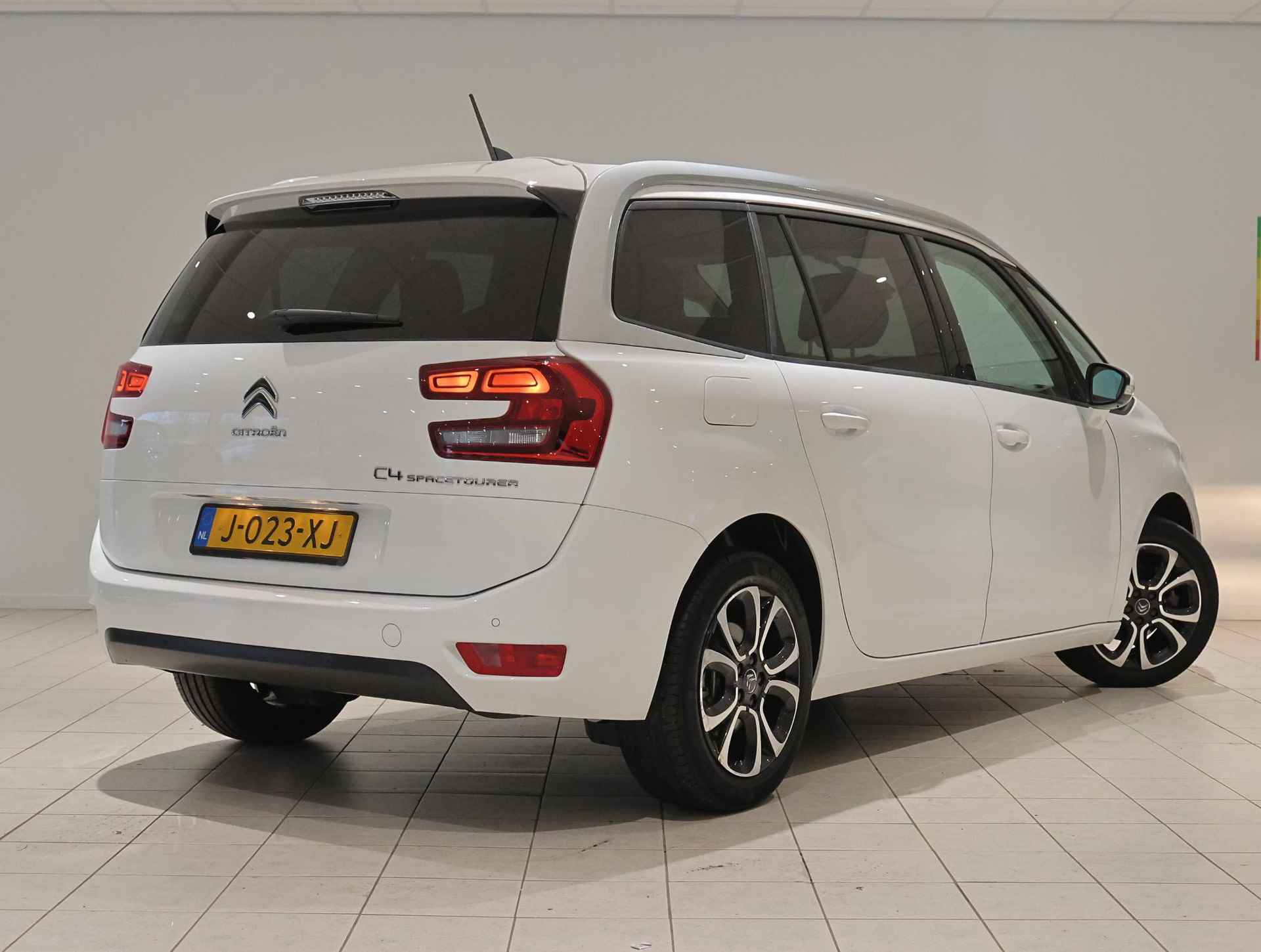 Citroen Grand C4 SpaceTourer 130 pk Business | 7-persoons | Massagestoelen | Navigatie | Adaptive cruise control - 4/43