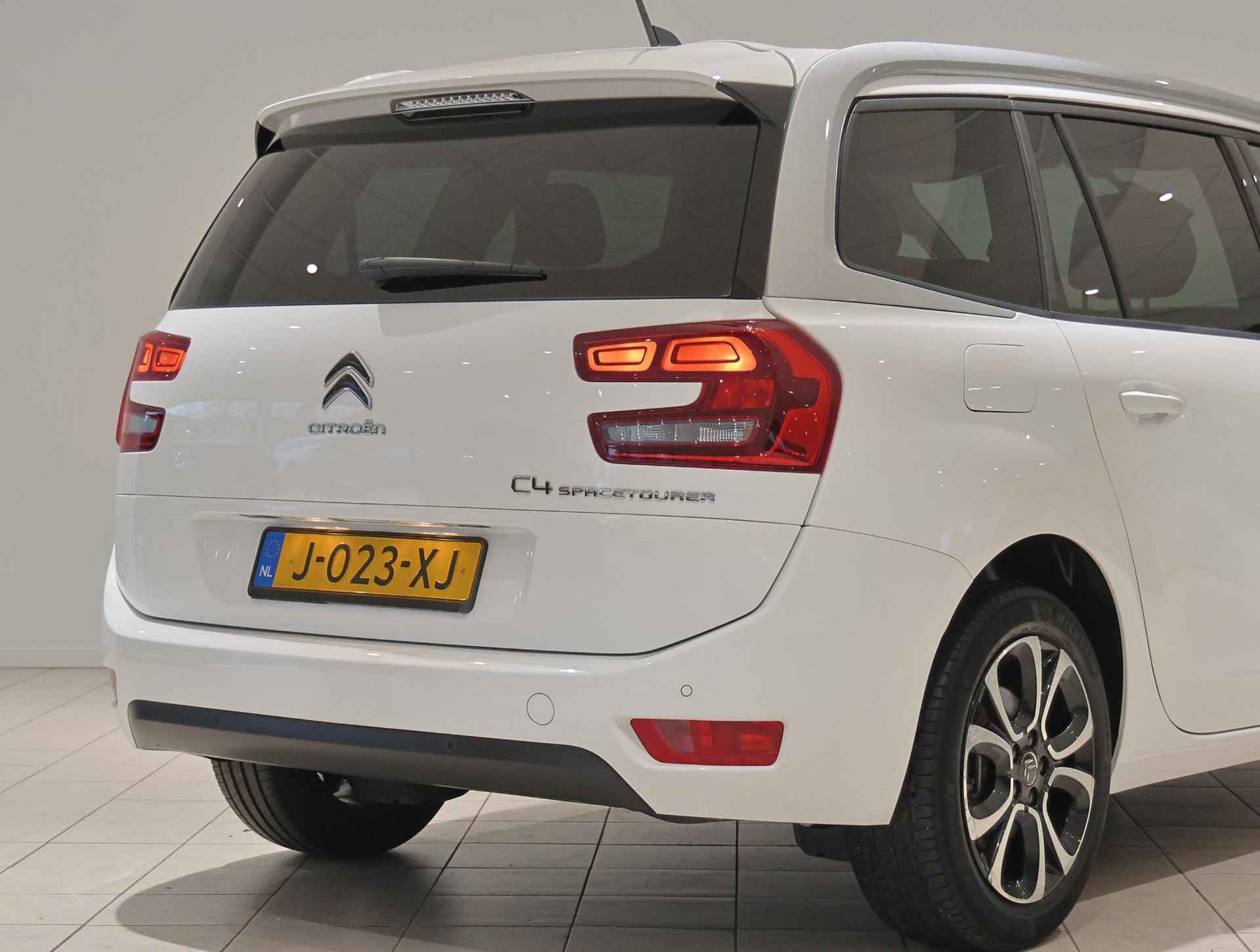 Citroen Grand C4 SpaceTourer 130 pk Business | 7-persoons | Massagestoelen | Navigatie | Adaptive cruise control - 42/43