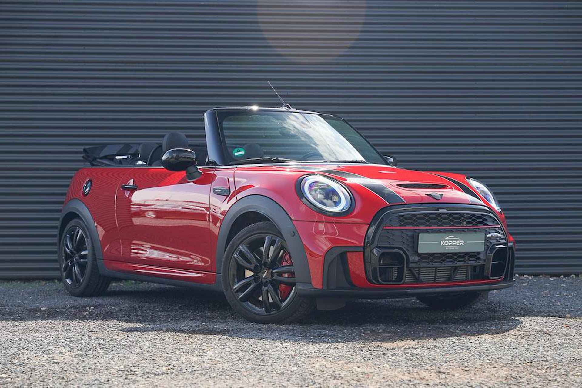 Mini Cabrio 2.0 John Cooper Works / 231 PK / NP 62731 / NL Auto / F1 Aut / HUD - 12/61