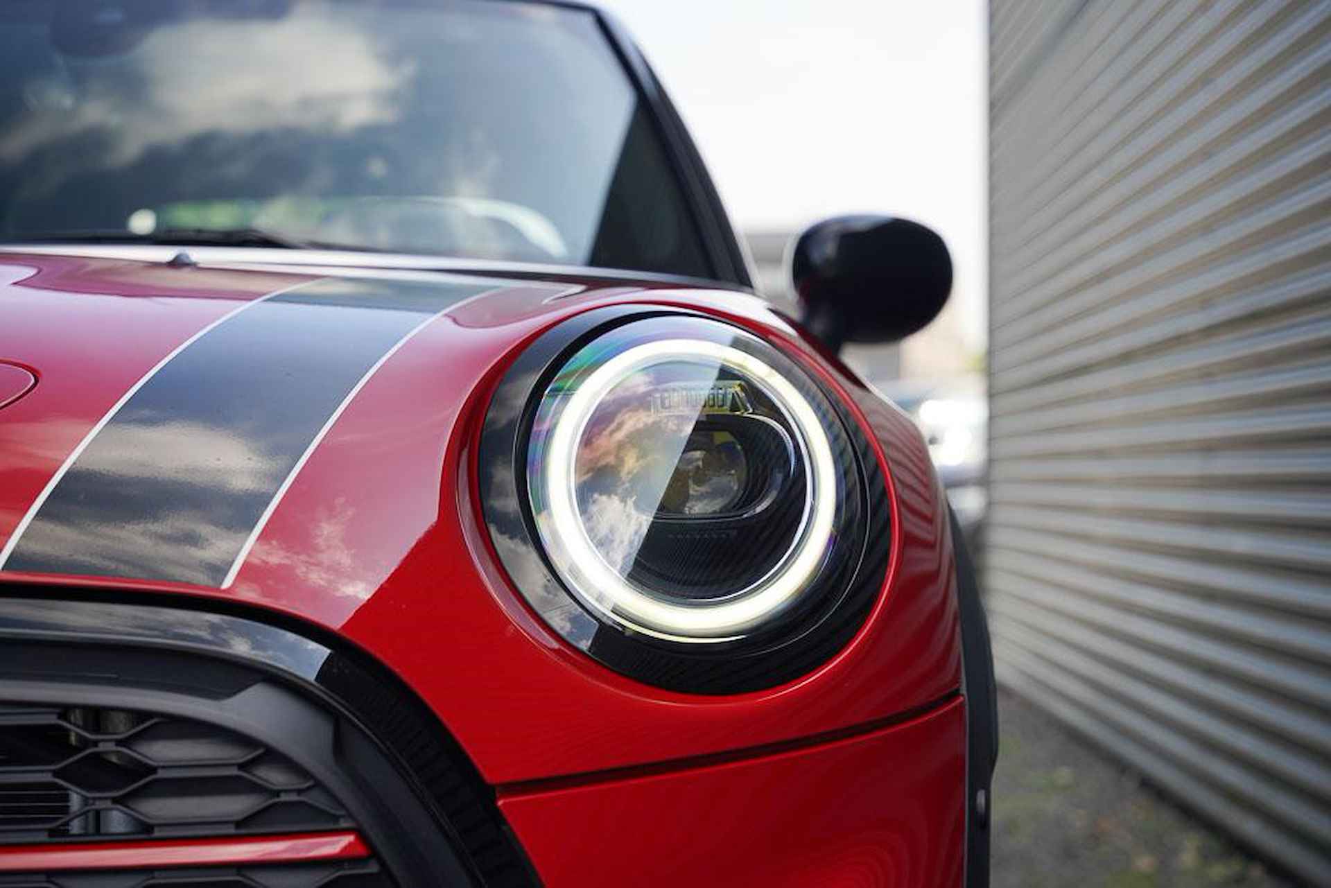 Mini Cabrio 2.0 John Cooper Works / 231 PK / NP 62731 / NL Auto / F1 Aut / HUD - 23/61