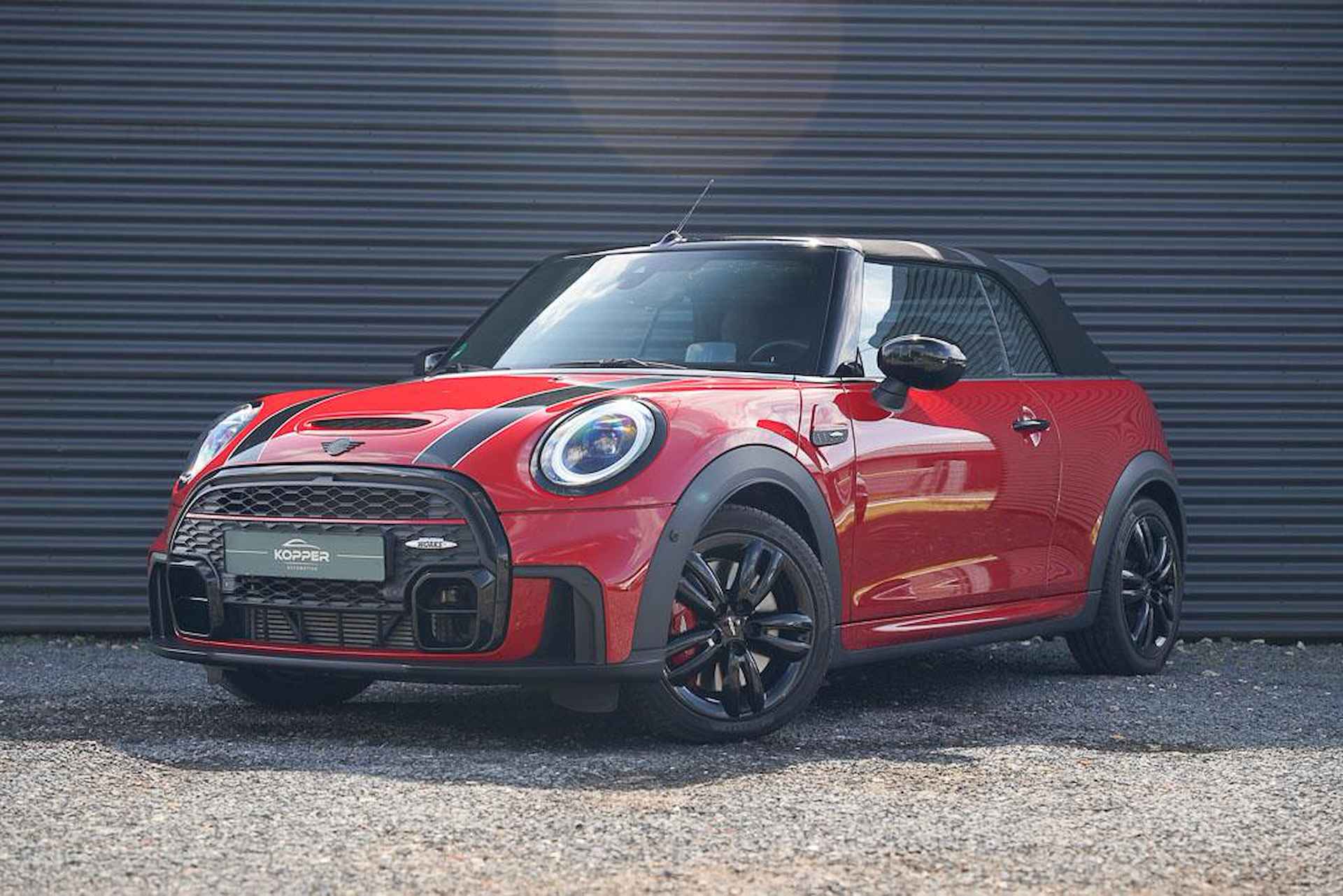 Mini Cabrio 2.0 John Cooper Works / 231 PK / NP 62731 / NL Auto / F1 Aut / HUD - 34/61