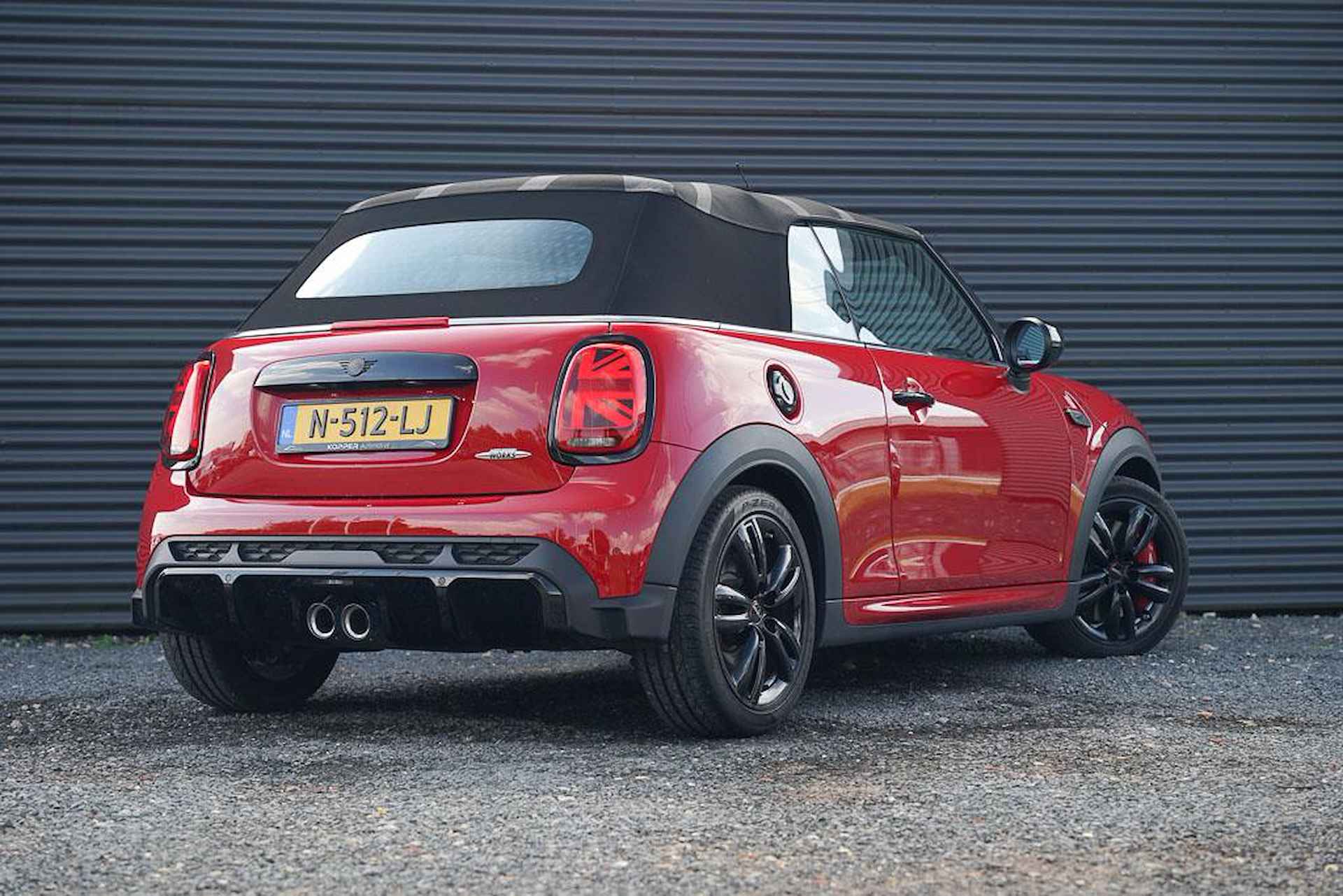 Mini Cabrio 2.0 John Cooper Works / 231 PK / NP 62731 / NL Auto / F1 Aut / HUD - 36/61