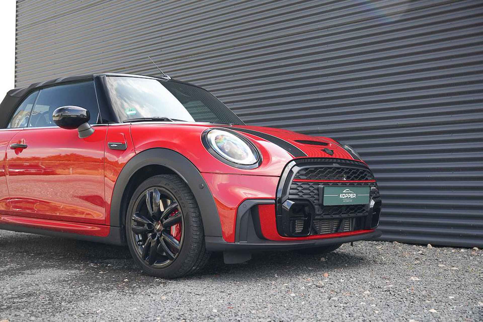 Mini Cabrio 2.0 John Cooper Works / 231 PK / NP 62731 / NL Auto / F1 Aut / HUD - 42/61