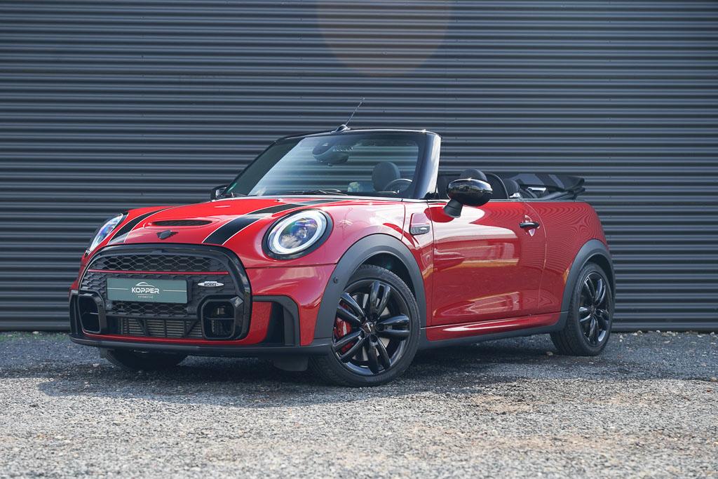 Mini Cabrio 2.0 John Cooper Works / 231 PK / NP 62731 / NL Auto / F1 Aut / HUD