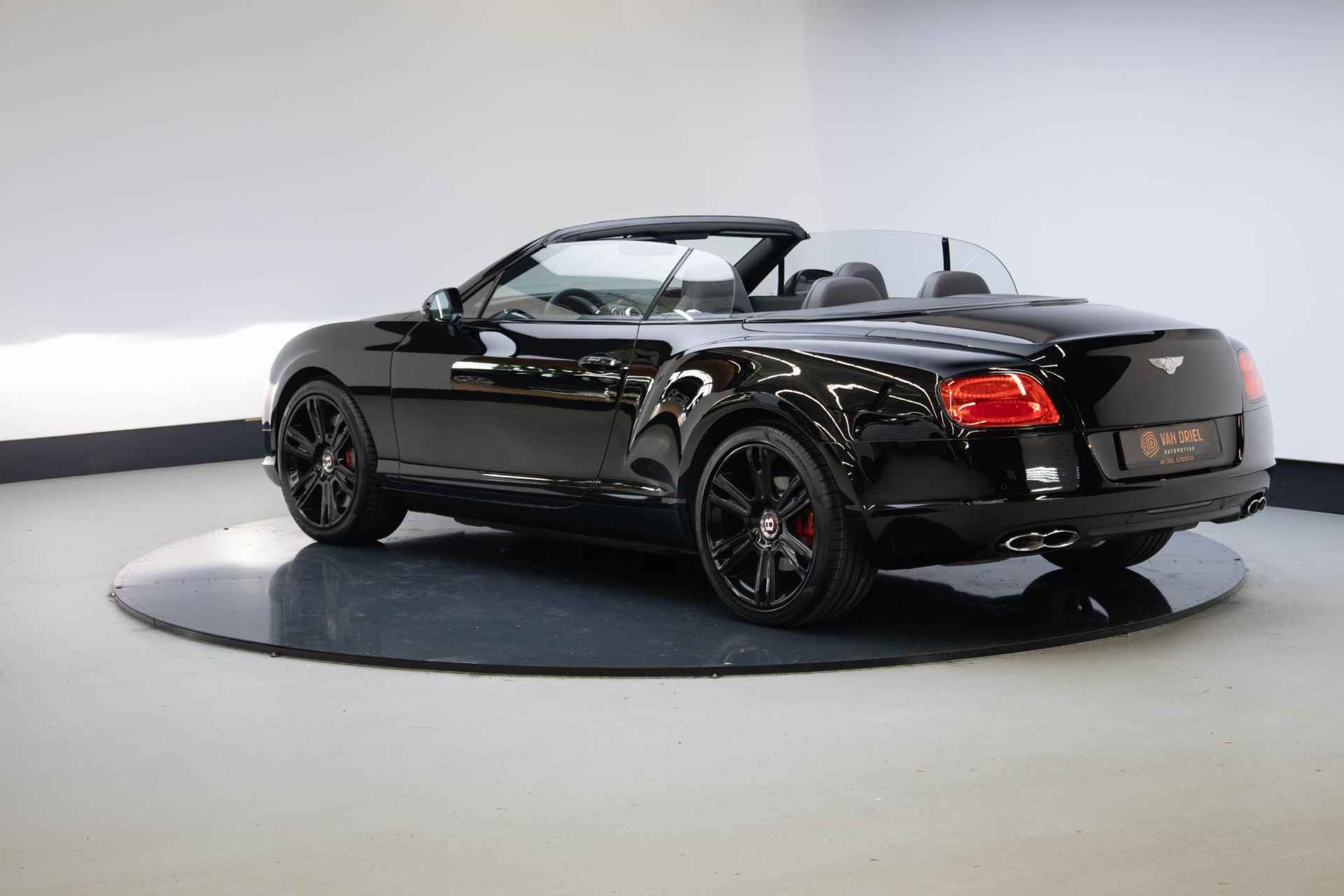 Bentley Continental GTC 4.0 V8 - 4/32