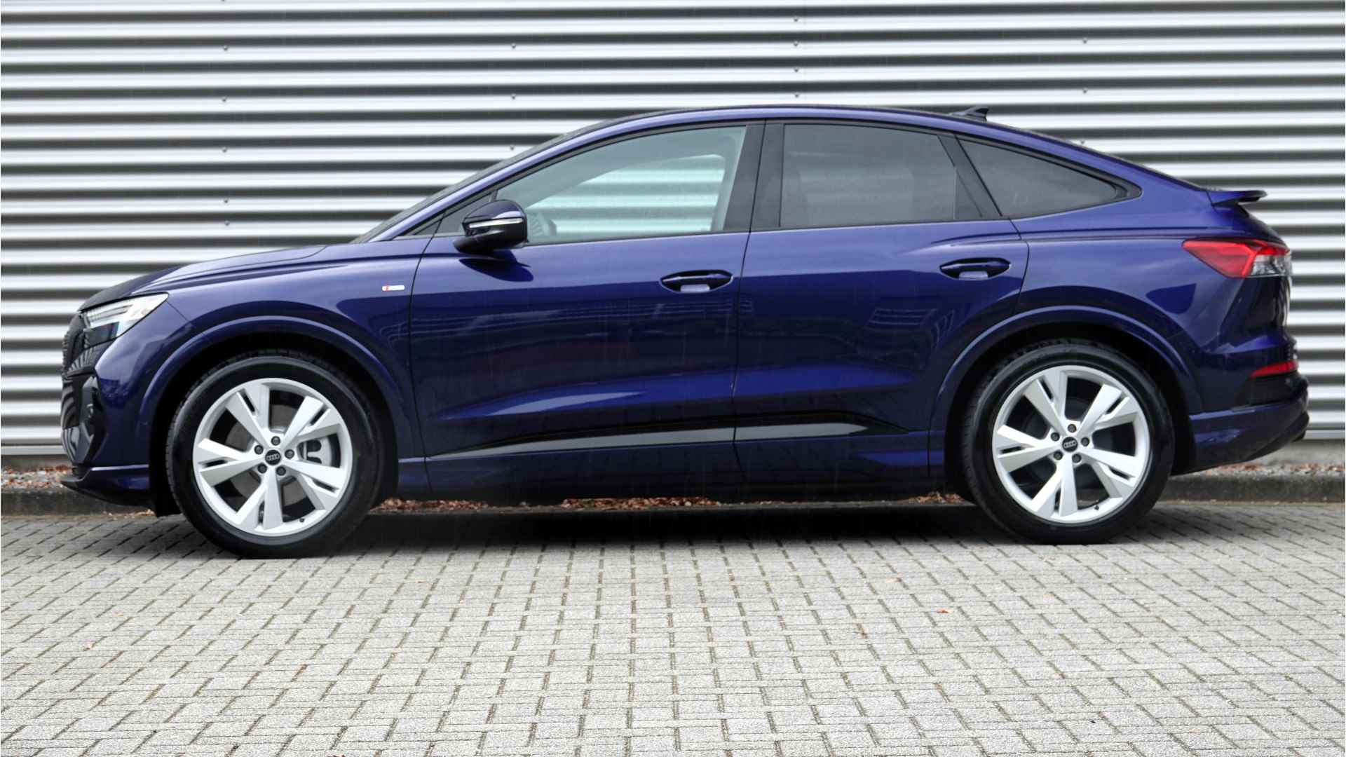 Audi Q4 Sportback e-tron 40 S edition 77 kWh | S-Line | Led | Nieuwstaat | Dynamic Pakket | Sfeerverlichting | - 8/36