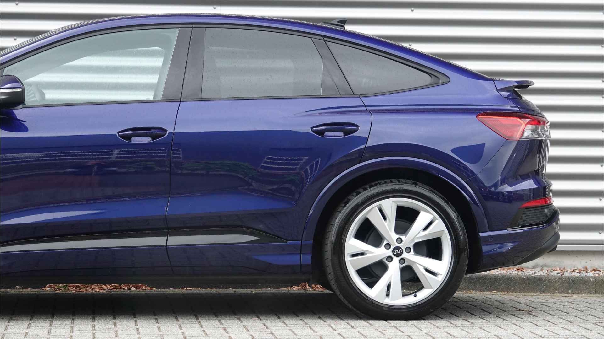 Audi Q4 Sportback e-tron 40 S edition 77 kWh | S-Line | Led | Nieuwstaat | Dynamic Pakket | Sfeerverlichting | - 10/36