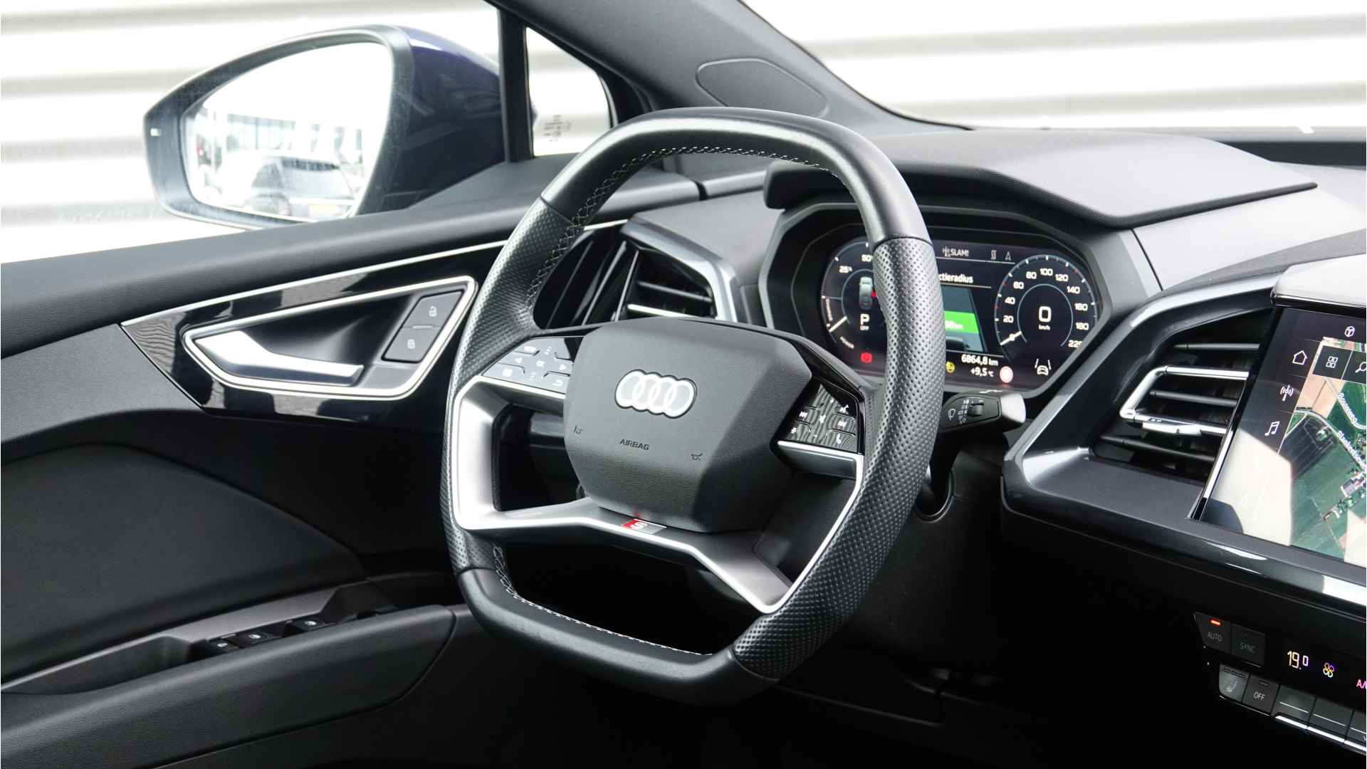 Audi Q4 Sportback e-tron 40 S edition 77 kWh | S-Line | Led | Nieuwstaat | Dynamic Pakket | Sfeerverlichting | - 13/36