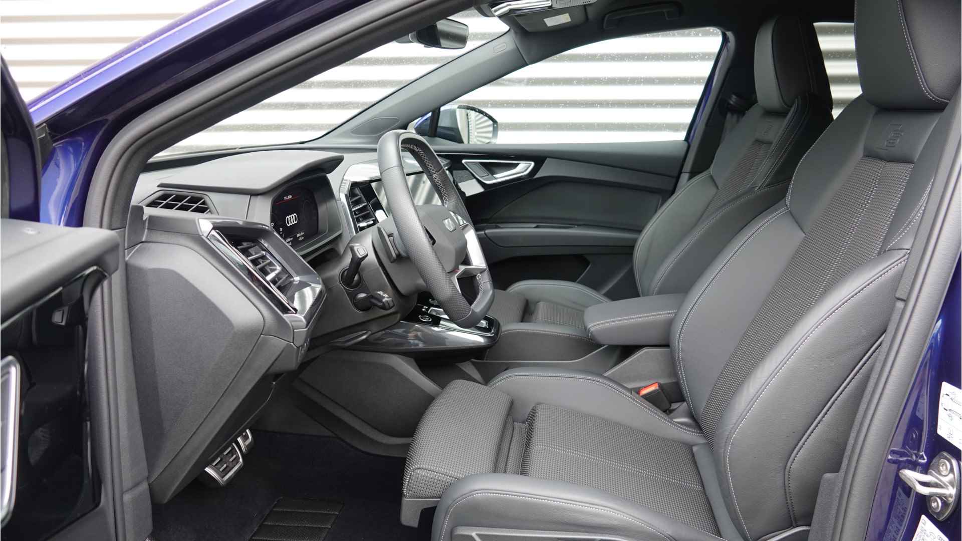 Audi Q4 Sportback e-tron 40 S edition 77 kWh | S-Line | Led | Nieuwstaat | Dynamic Pakket | Sfeerverlichting | - 15/36