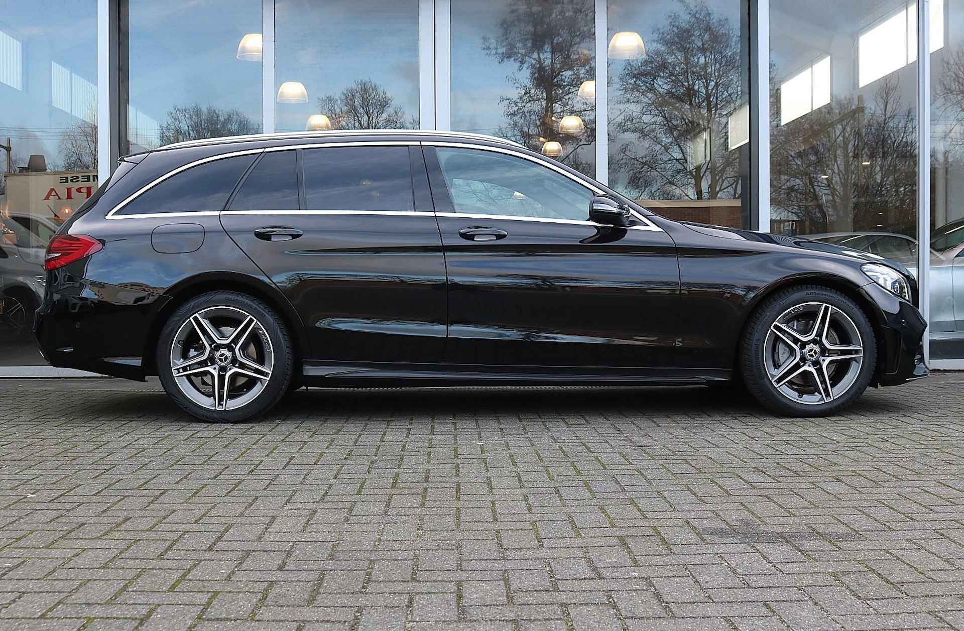 Mercedes-Benz C-Klasse Estate 180 AMG Line | Apple Carplay | Sfeerverlichting - 12/19