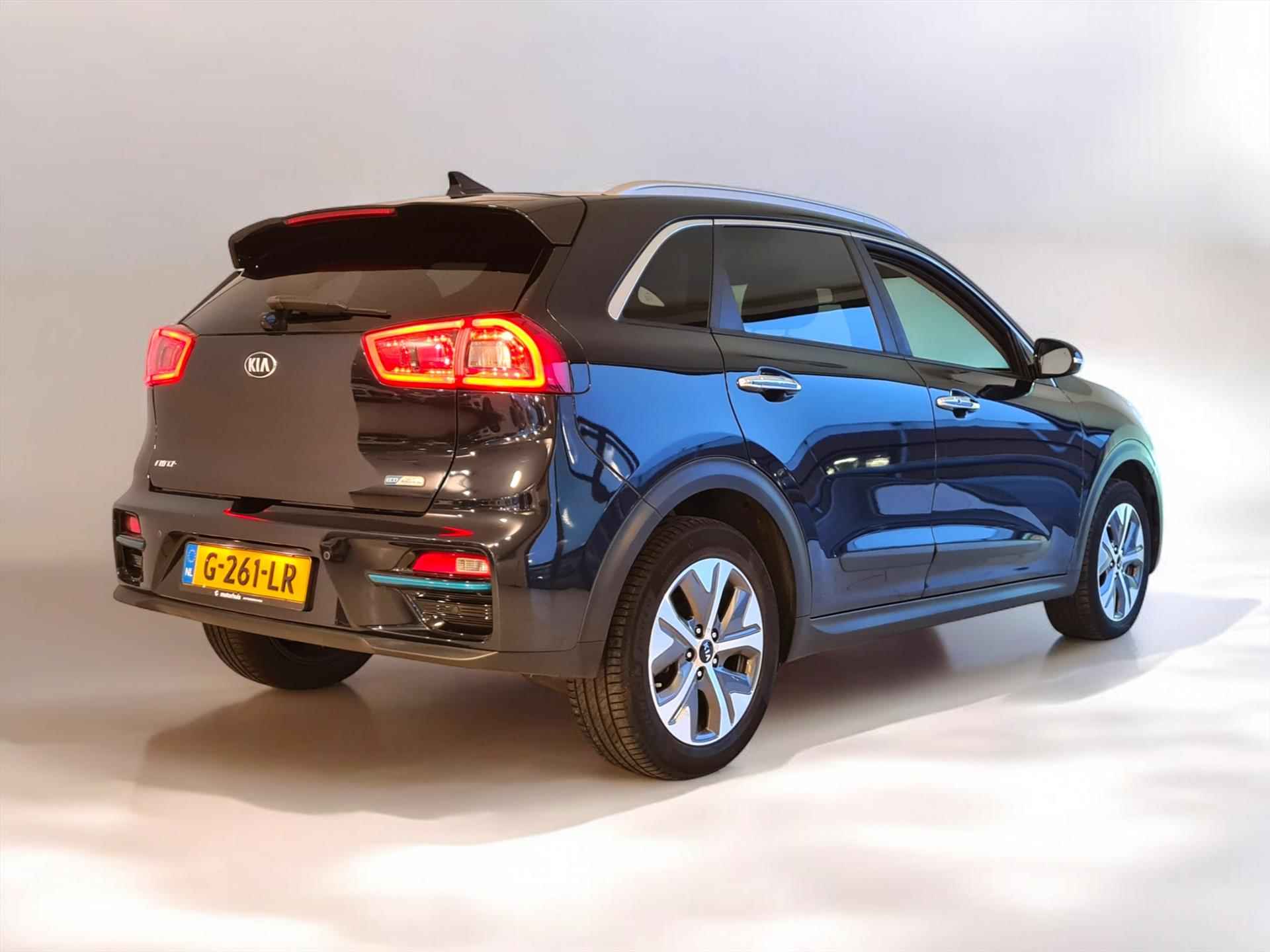 KIA e-Niro Elektrisch 204pk ExecutiveLine 64 kWh AUTOMAAT LED NAVI LEDER WINTERPACK - 2/36