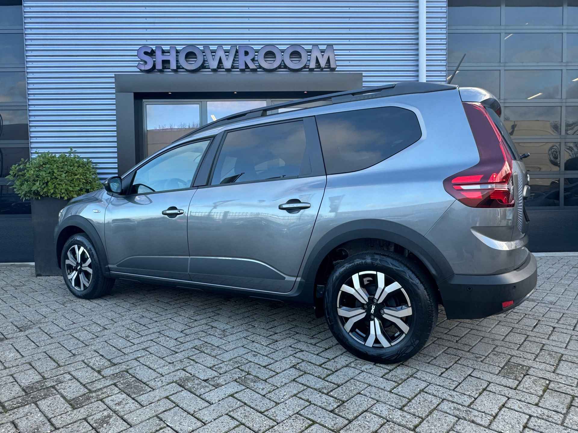 Dacia JOGGER 1.6 Hybrid 140 Automaat Expression Applecarplay|Stoelverwarming|Navi|Cruisecontrol|PDC|Camera| - 5/35