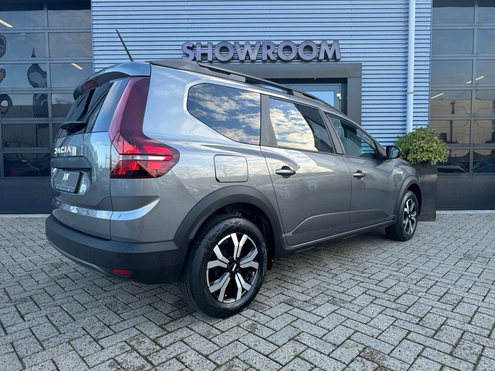 Dacia JOGGER 1.6 Hybrid 140 Automaat Expression Applecarplay|Stoelverwarming|Navi|Cruisecontrol|PDC|Camera| - 16/35