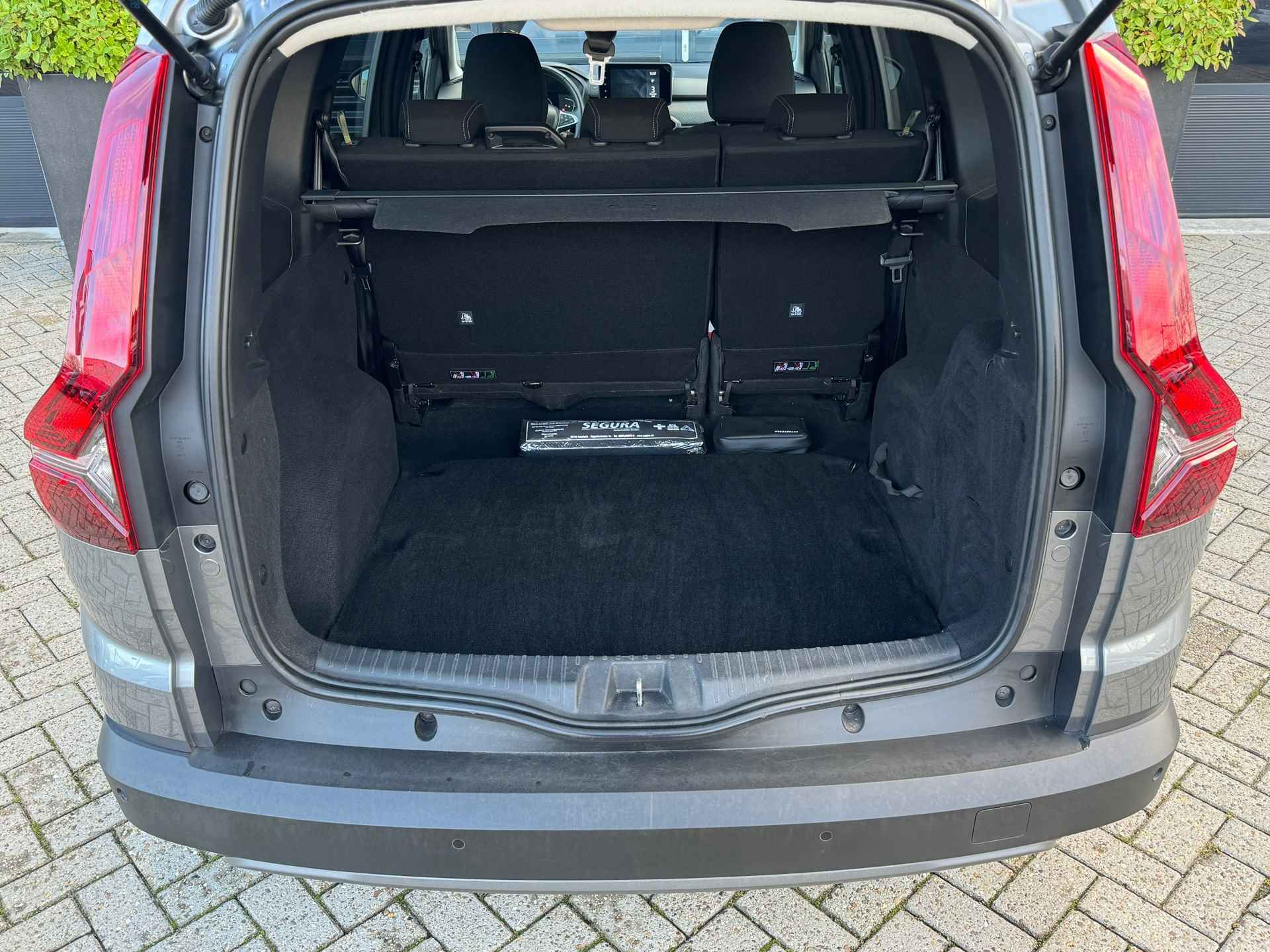 Dacia JOGGER 1.6 Hybrid 140 Automaat Expression Applecarplay|Stoelverwarming|Navi|Cruisecontrol|PDC|Camera| - 30/34