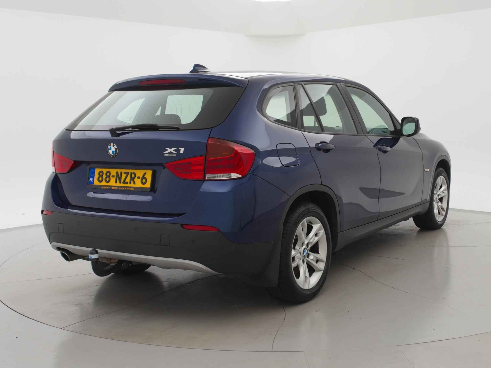 BMW X1 sDrive18i EXECUTIVE + TREKHAAK / STOELVERWARMING - 3/33