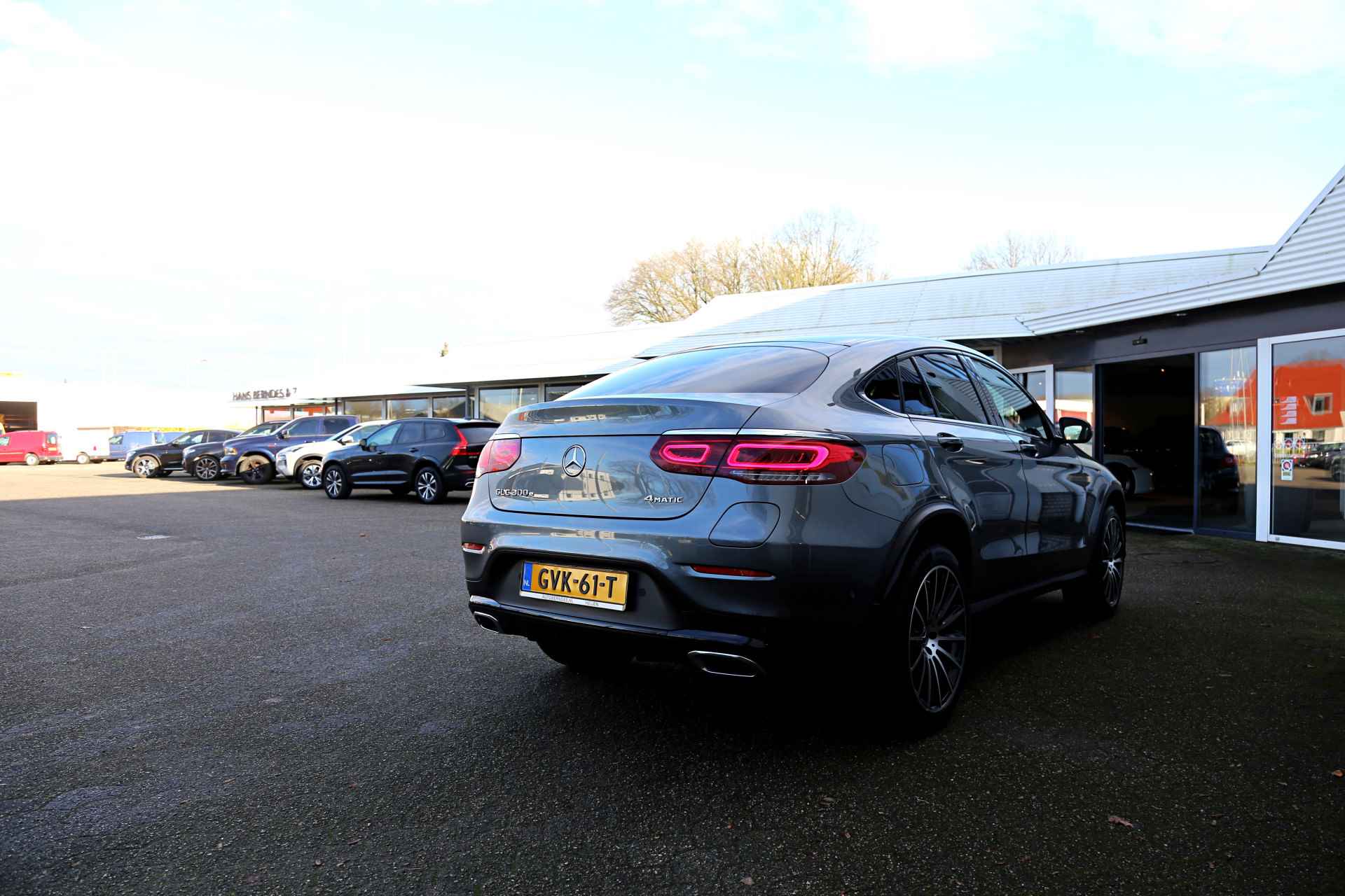 Mercedes-Benz GLC Coupé 300e 4MATIC AMG Plug in Hybride PHEV 9G-Aut.*BTW*Perfect MB Onderh.*1ste Eig.*AMG Ext/int/Sport Leder/Stoelverw./Navi/LED/ - 6/60