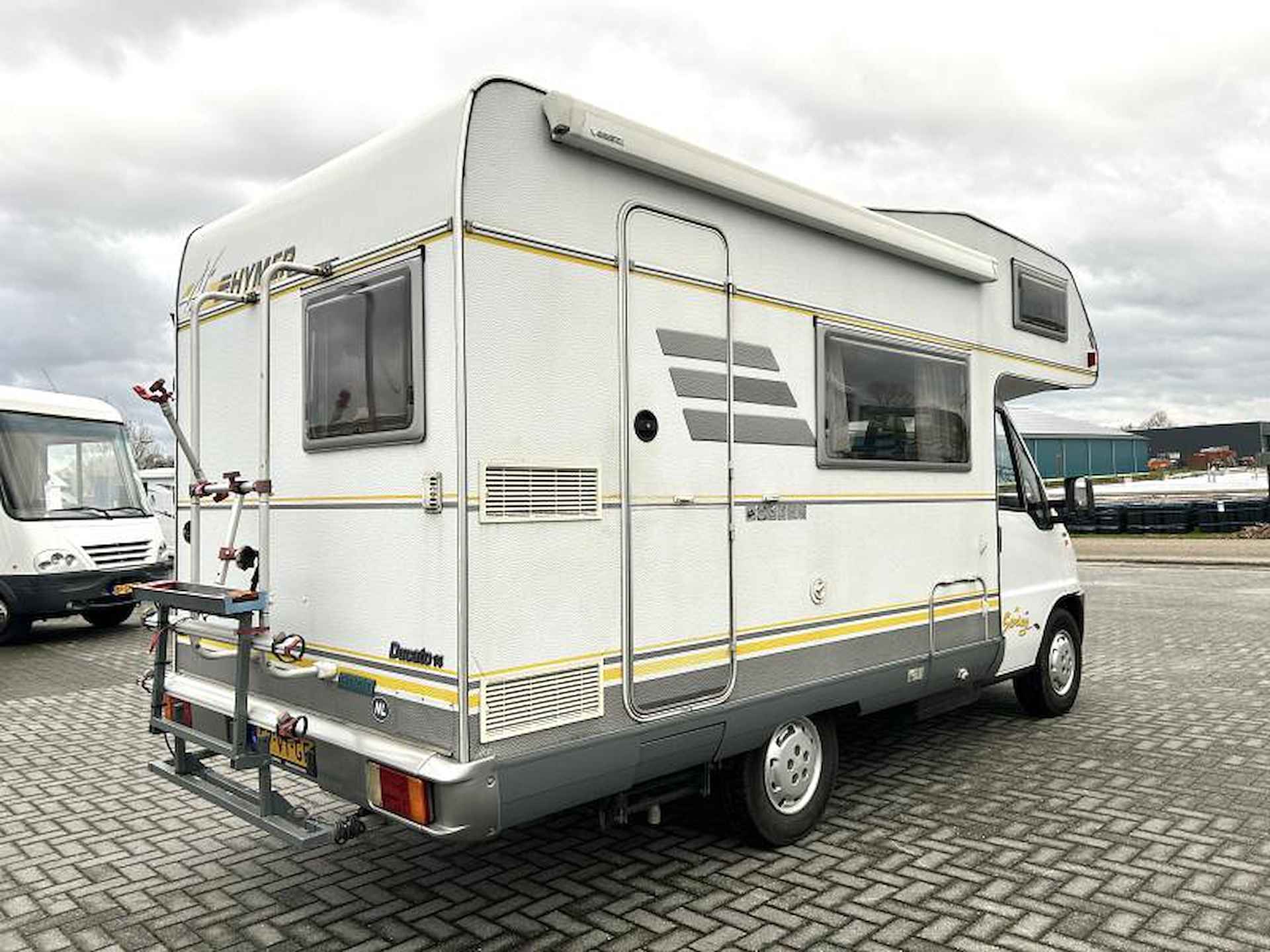 Hymer Swing 544 A alkoof/1997/5.40m/116pk - 4/25