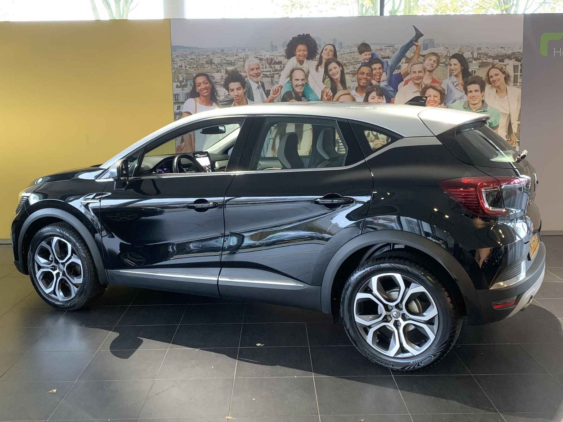 Renault Captur 1.3 TCe 140 EDC Intens AUTOMAAT | NAVIGATIE | RONDOM ZICHT CAMERA | PARKEERSENSOREN VOOR-EN ACHTER | ADAPTIEVE CRUISE CONTROL | STOEL-EN STUURVERWARMING - 4/13