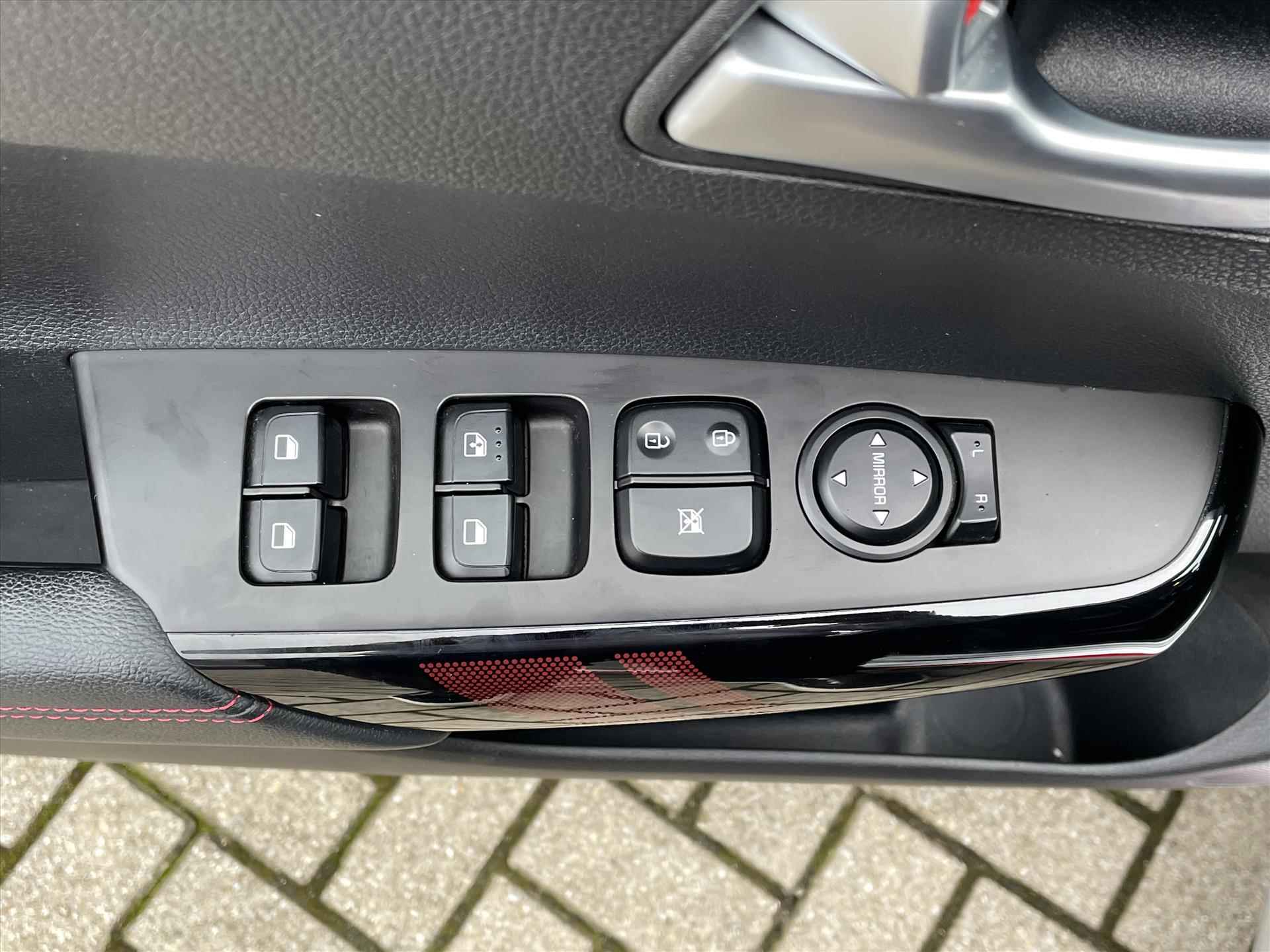 KIA Picanto 1.0 DPi 67pk 4-zits GT-Line | Navigatie | Cruise Control | Camera | - 18/36