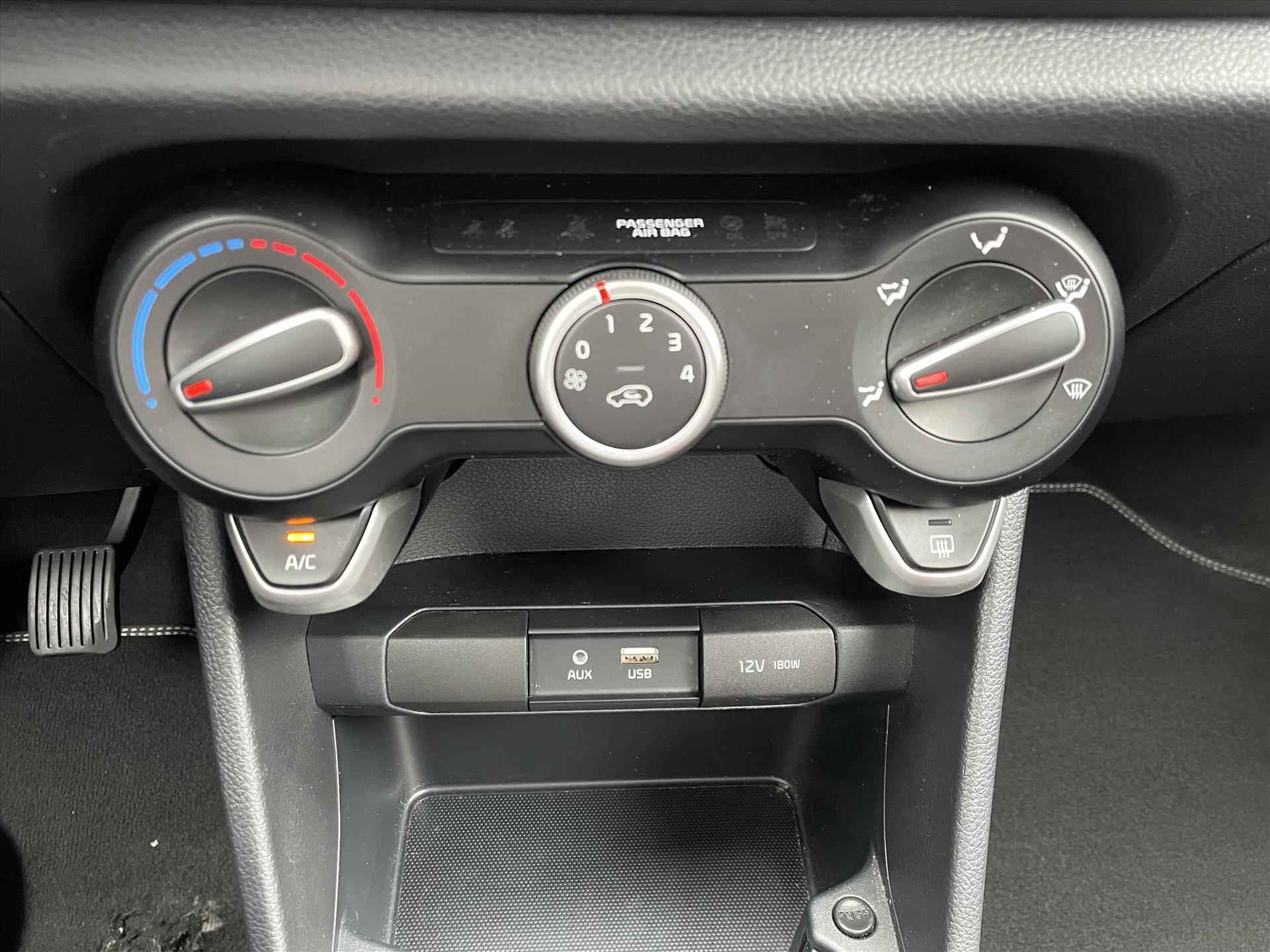 KIA Picanto 1.0 DPi 67pk 4-zits GT-Line | Navigatie | Cruise Control | Camera | - 28/36