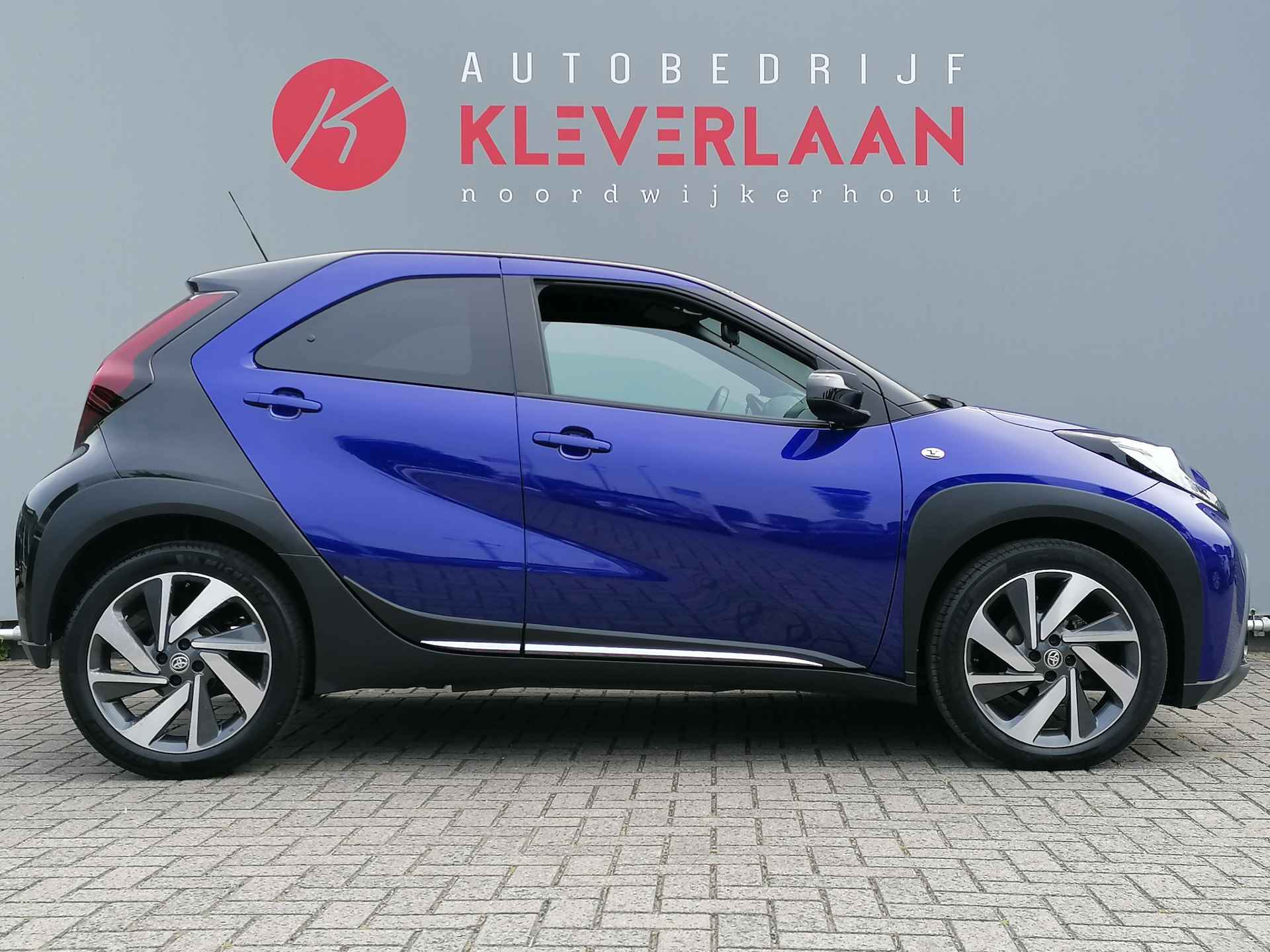 Toyota Aygo X 1.0 VVT-i MT envy | CAMERA | NAVI | JBL | FABRIEKSGARANTIE | Wij bieden ook financiering mogelijkheden aan. - 3/30