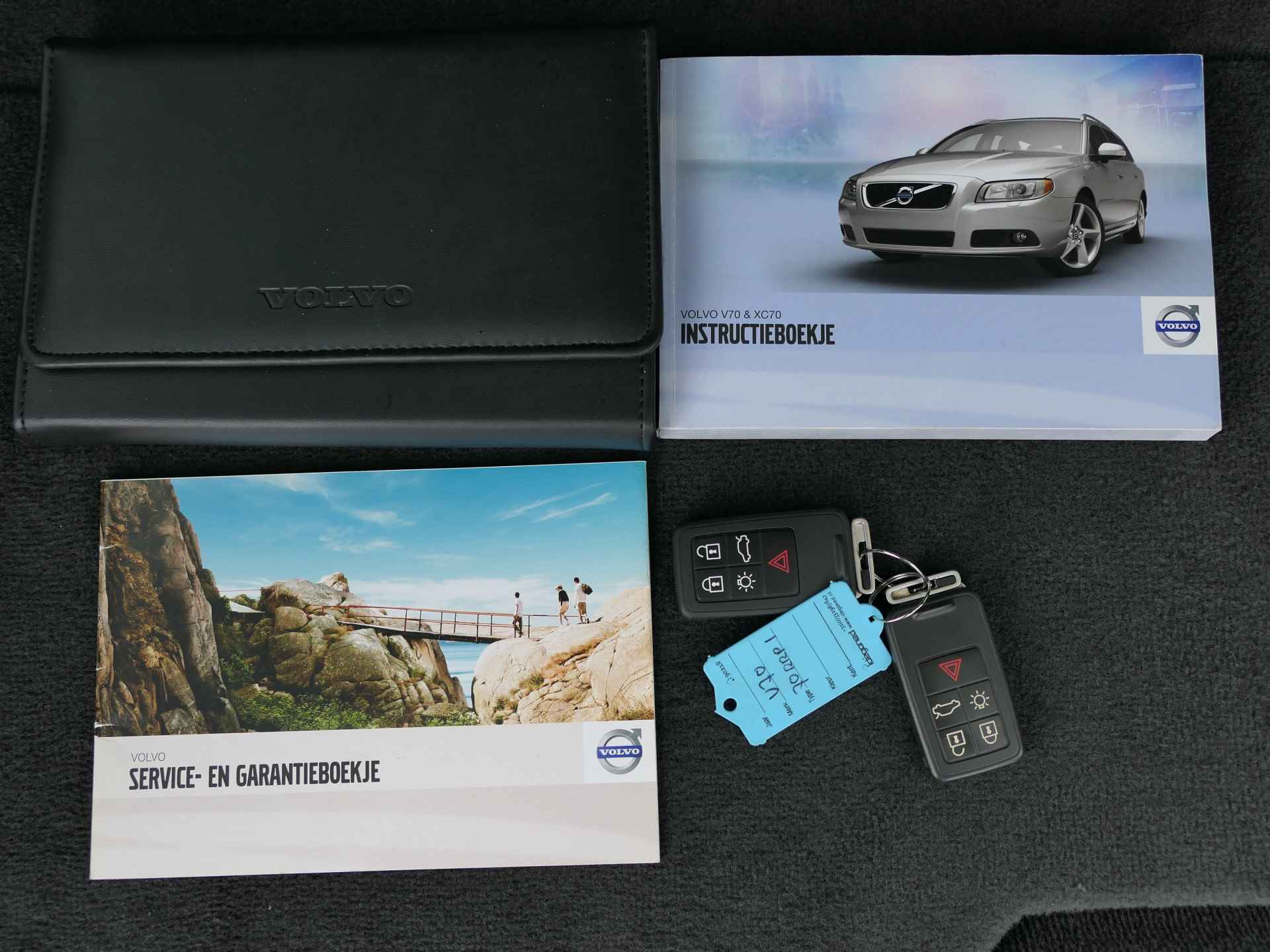 Volvo V70 T4 AUT Limited Edition Leer / Xenon / Navi / Bluetooth / Trekhaak - 5/24