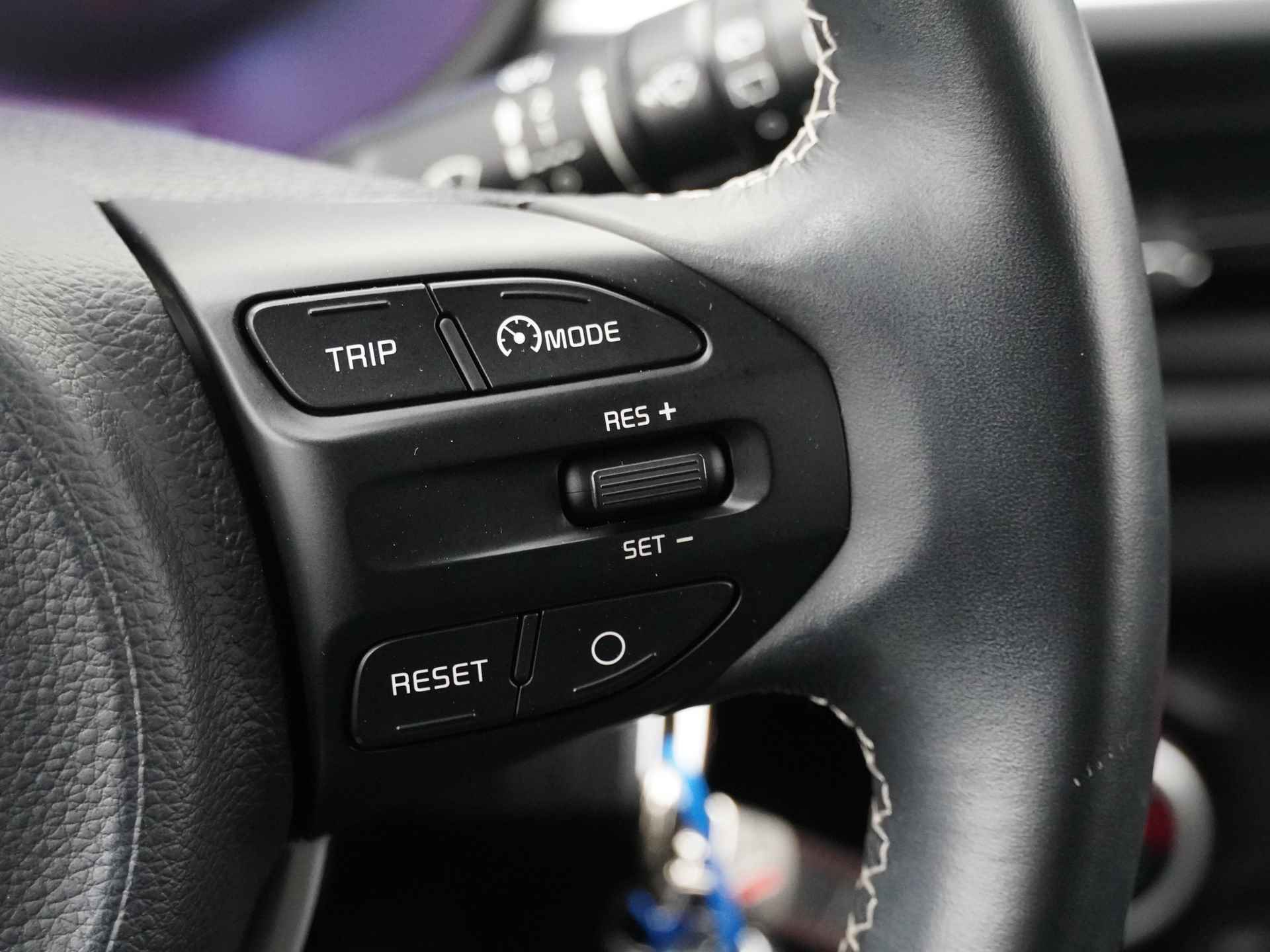 Kia Picanto 1.0 CVVT Design Edition - Navigatie - Apple CarPlay / Android Auto - Cruise Control - Climate Control - Fabrieksgarantie tot 11-2025 - 29/48