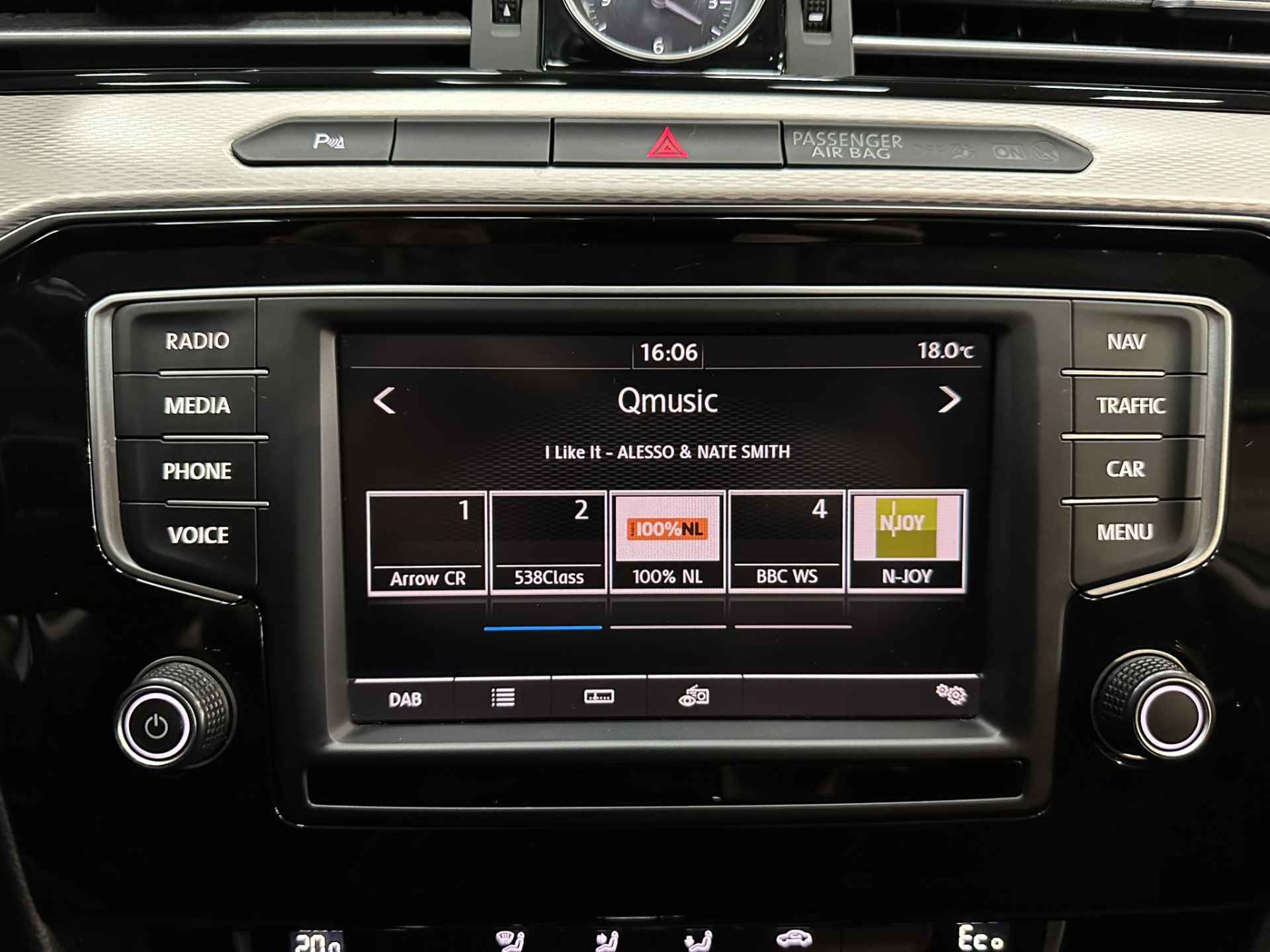 Volkswagen Passat 1.4 TSI GTE Connected Series Airco ECC | LED | Navigatie | Cruise Control | Trekhaak | Apple Carplay Android Auto | DAB | Isofix | NAP | - 20/43