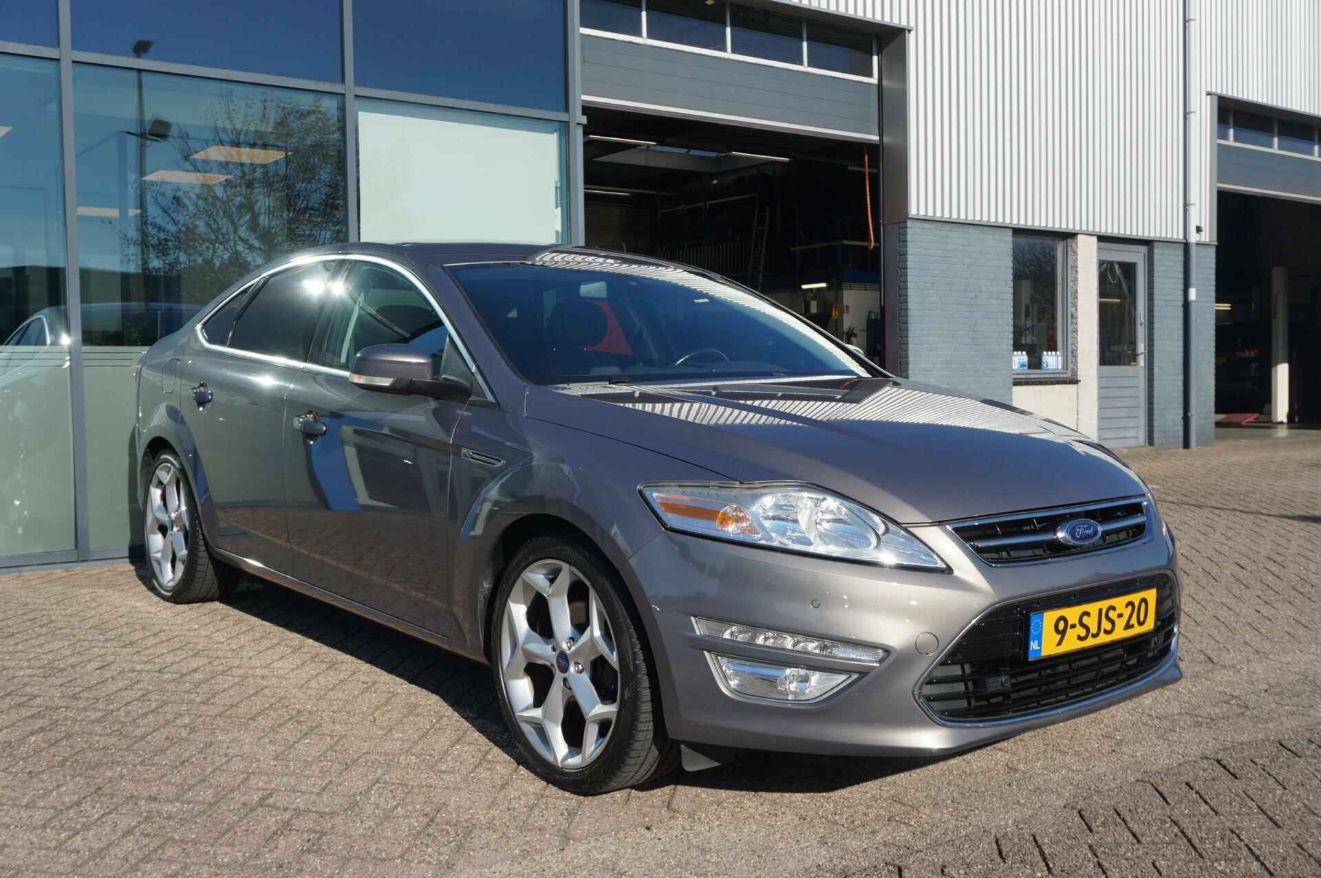 Ford Mondeo 2.0 EcoBoost S-Edition Automaat 240PK Voorruitverwarming Stoelverwarming Climate Cruise Parkeersensoren Privacy Glass *19 inch Velgen *Dealer Onderhouden* - 2/30