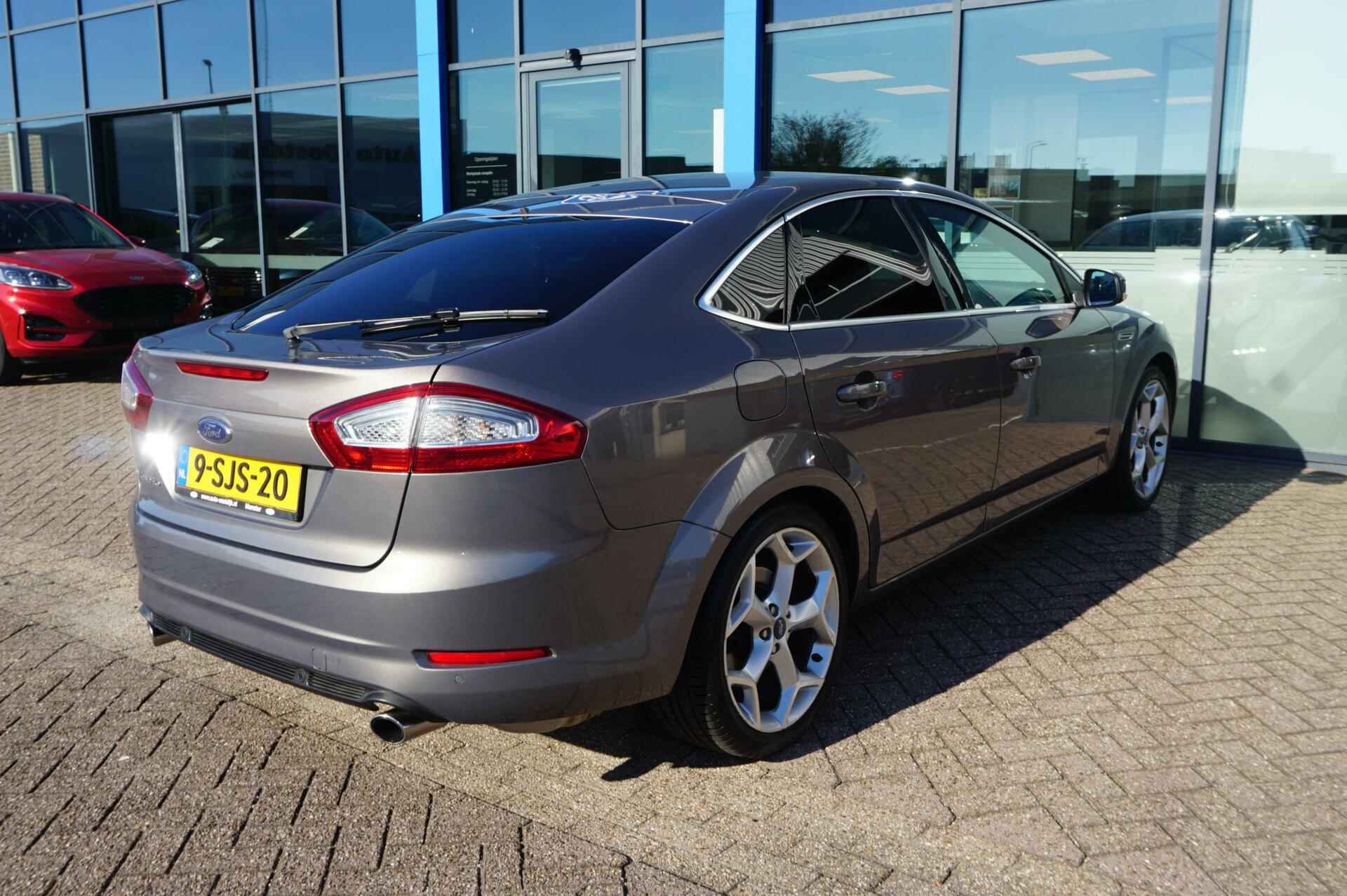 Ford Mondeo 2.0 EcoBoost S-Edition Automaat 240PK Voorruitverwarming Stoelverwarming Climate Cruise Parkeersensoren Privacy Glass *19 inch Velgen *Dealer Onderhouden* - 10/30