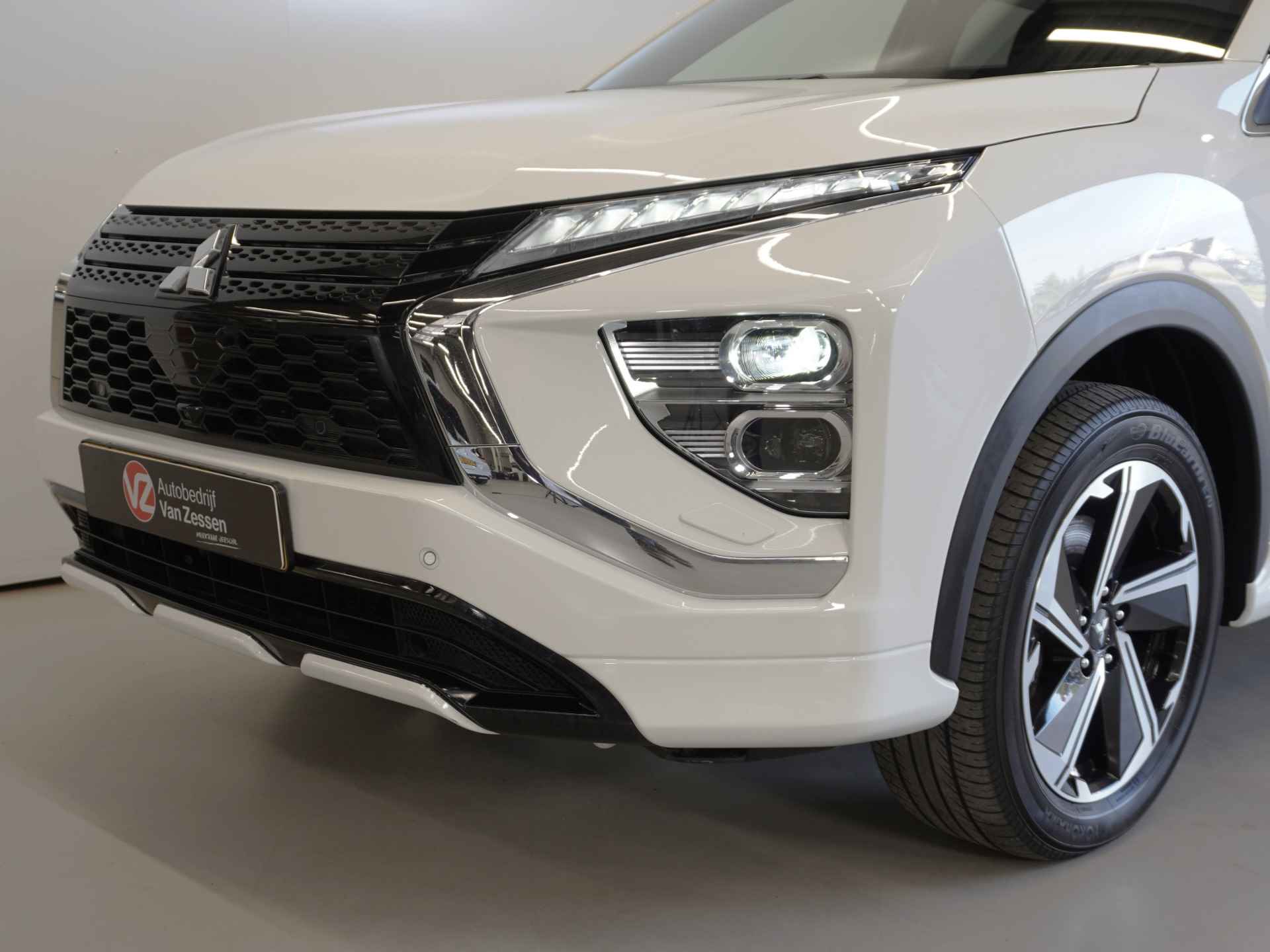 Mitsubishi Eclipse Cross 2.4 PHEV Executive | Navigatie | 360° camera | Adaptieve cruise control | Stuurverwarming - 4/55