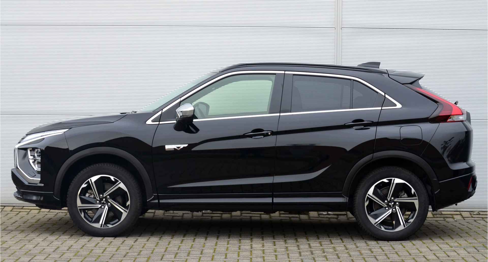 Mitsubishi Eclipse Cross PHEV 2.4 EXECUTIVE 4WD | PLUG IN HYBRID | ALL SEASON BANDEN | ADAPTIEF CRUISE | TREKHAAK 1500KG | FABRIEKGARANTIE TOT 15-06-2031* | ALL-IN RIJKLAARPRIJS - 7/46