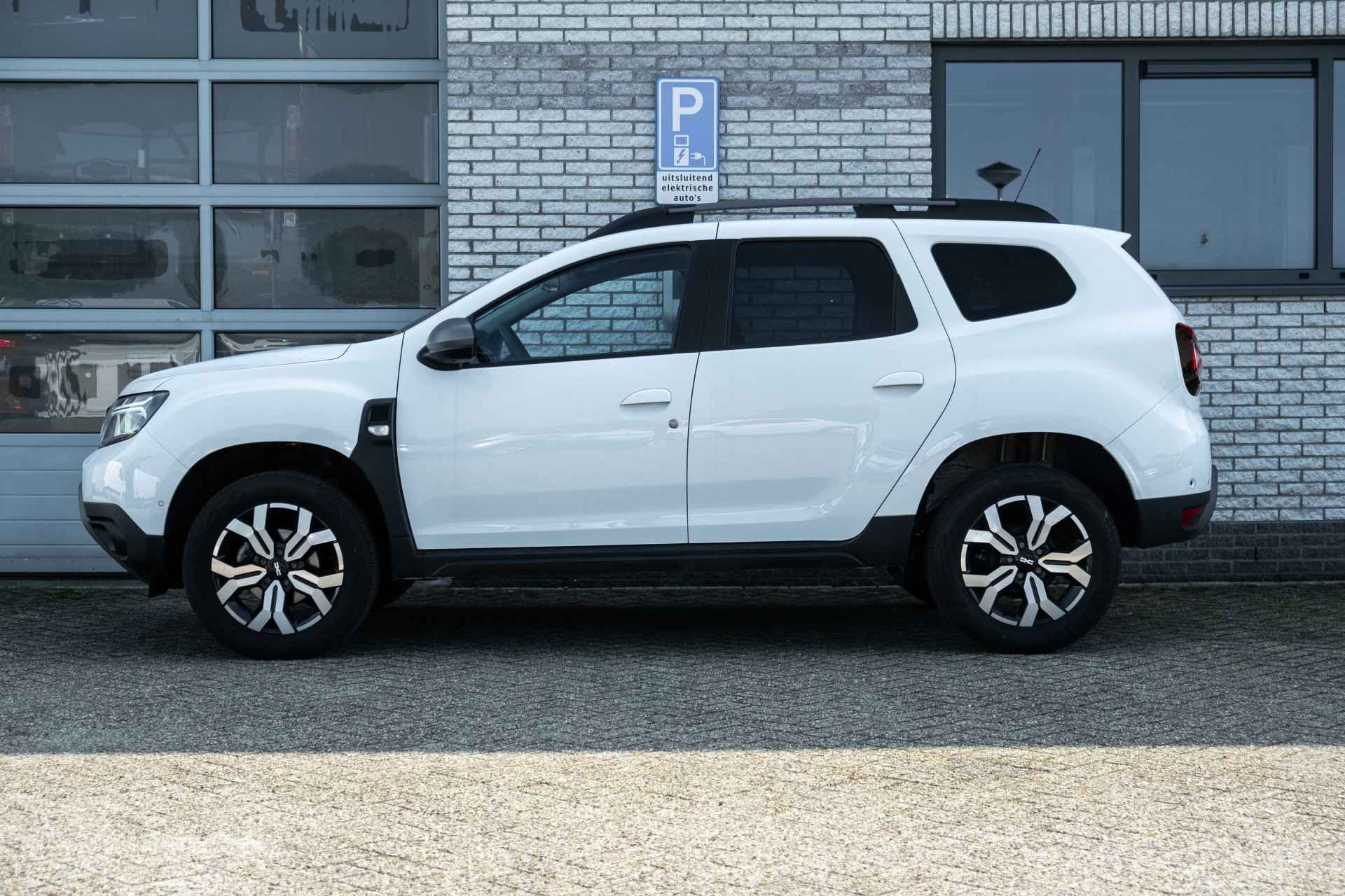 Dacia Duster TCe 150 EDC ( AUTOMAAT ) Extreme | automaat | climate control | 360 graden camera | incl. Bovag rijklaarpakket met 12 maanden garantie | - 6/49