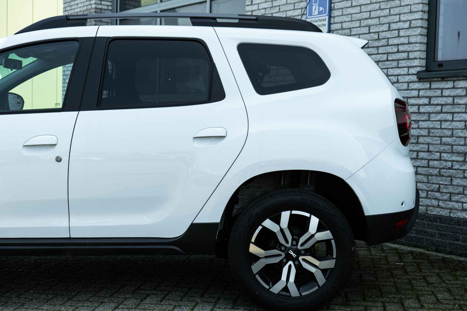 Dacia Duster TCe 150 EDC ( AUTOMAAT ) Extreme | automaat | climate control | 360 graden camera | incl. Bovag rijklaarpakket met 12 maanden garantie | - 20/49