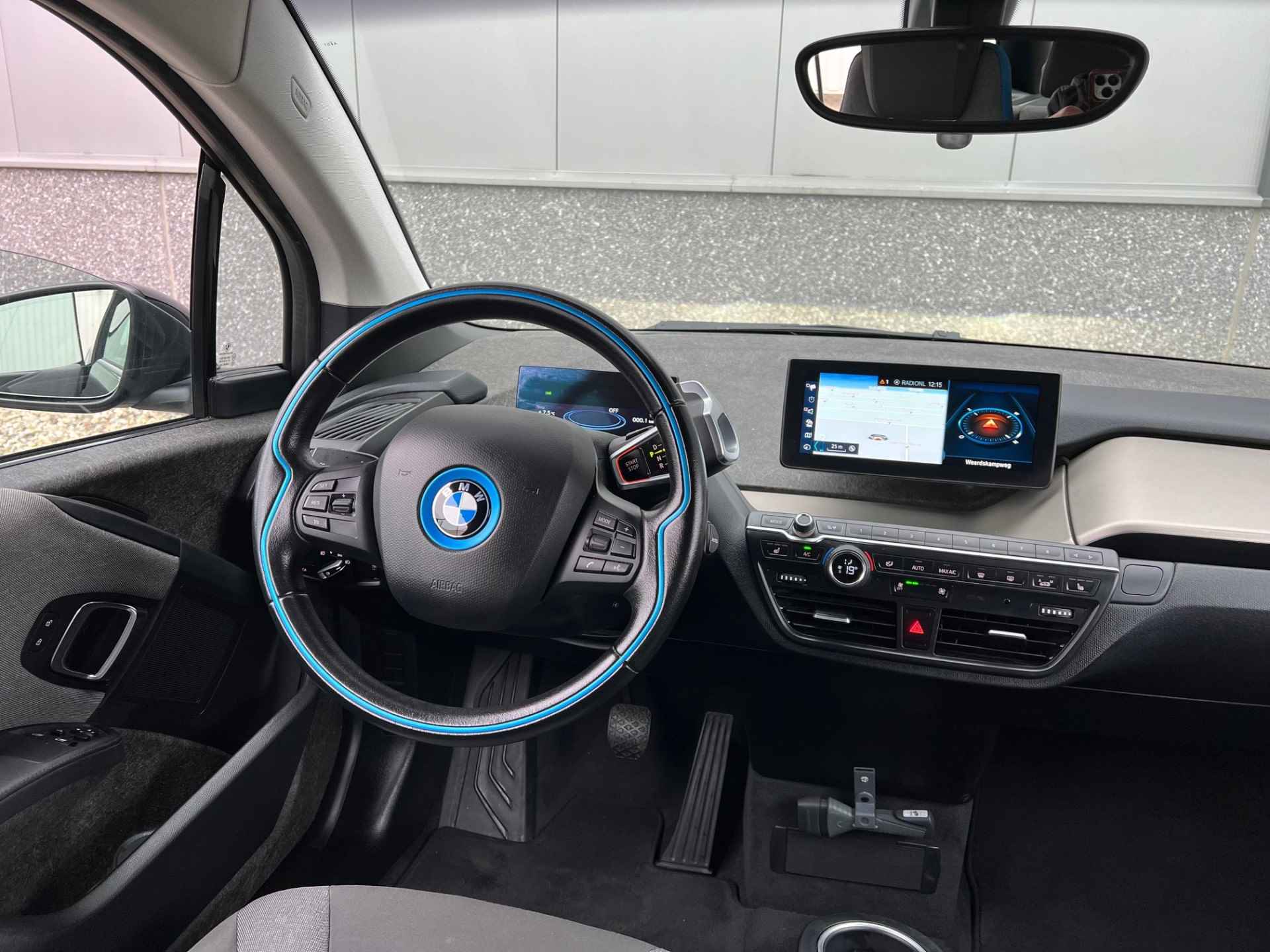 BMW i3 S 184pk Executive 120Ah 42 kWh/W-pomp/20"Jetblack/3-fase/Camera - 2/46